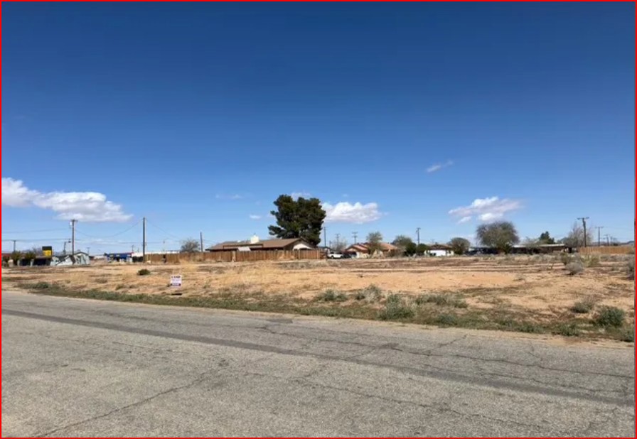 Adjoining, Vacant, Single Family Residential Lot in California City   Government Surplus Auction - Photo #3