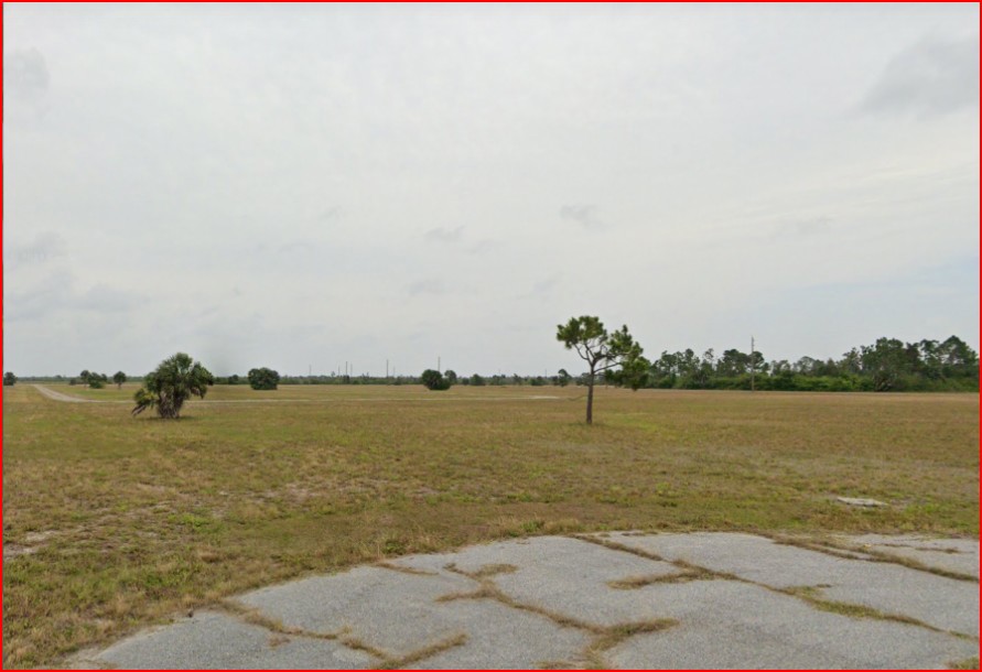 Undeveloped Lot in Port Charlotte at the end of the Cul De Sac   Government Surplus Auction - Photo #3