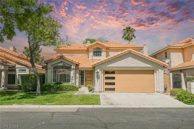 Gorgeous Foreclosed Las Vegas Pool House -- Completely Renovated
