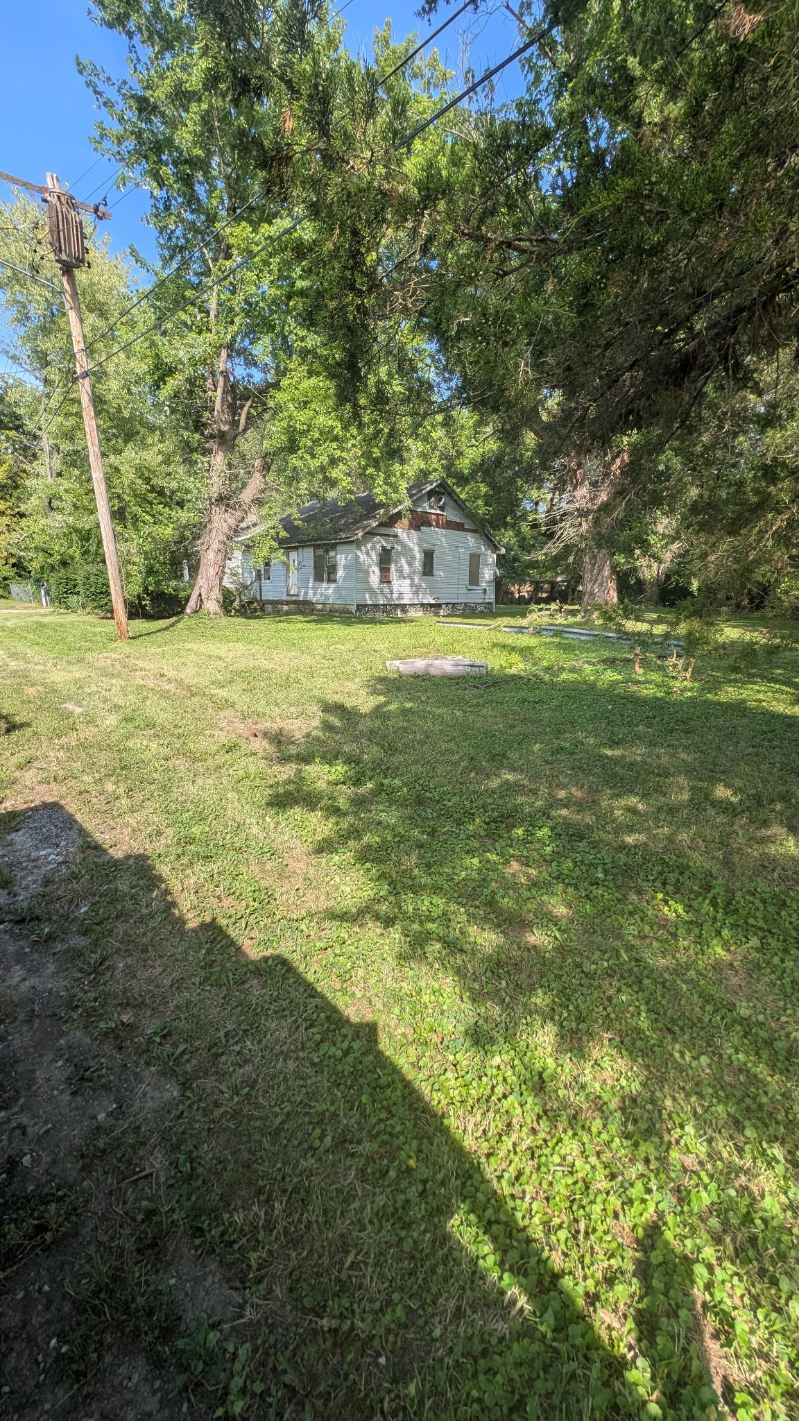 3BD, 1 BA Home, East St Louis, Illinois   Government Surplus Auction - Photo #3