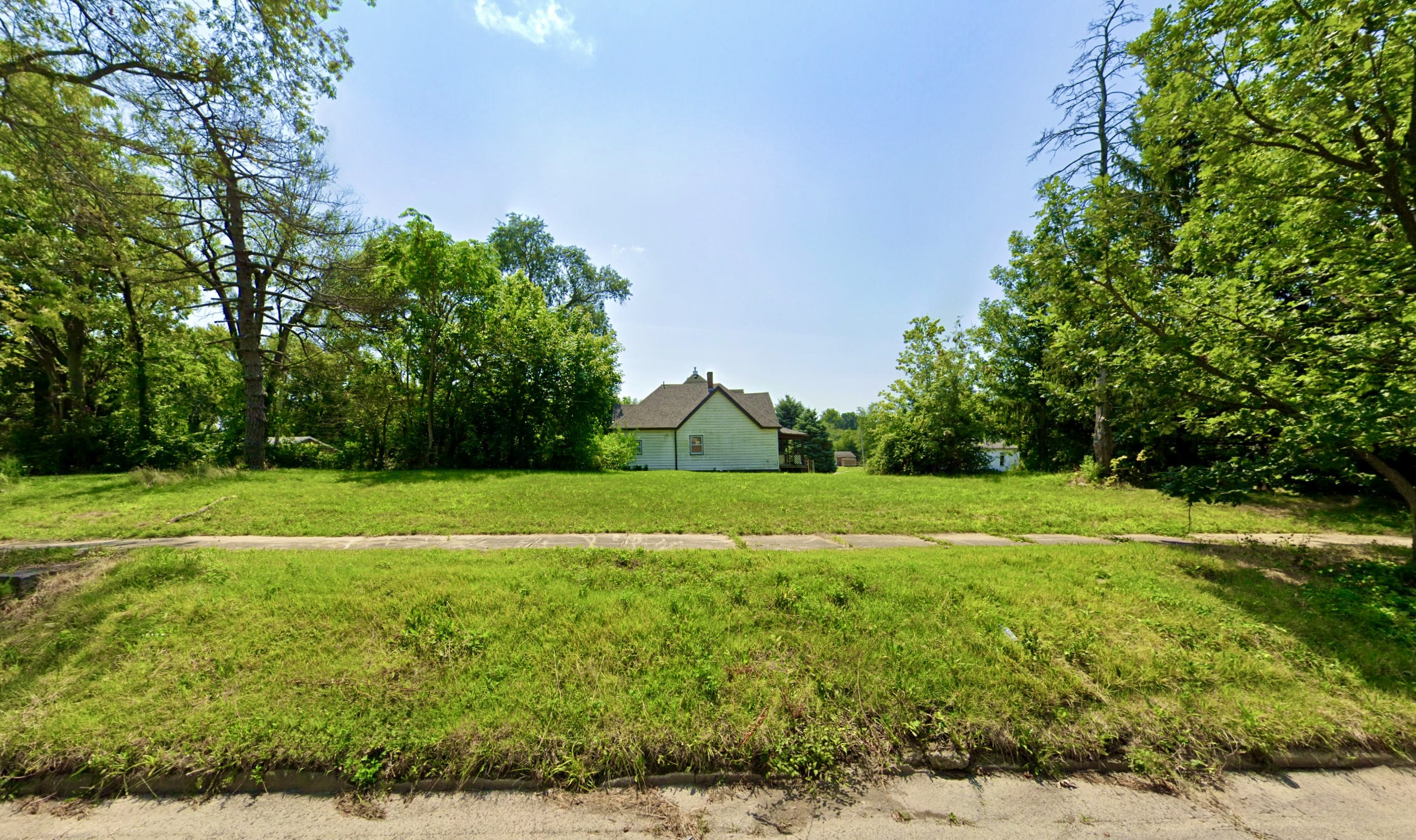 City Lot Near Millikin University in Decatur, IL