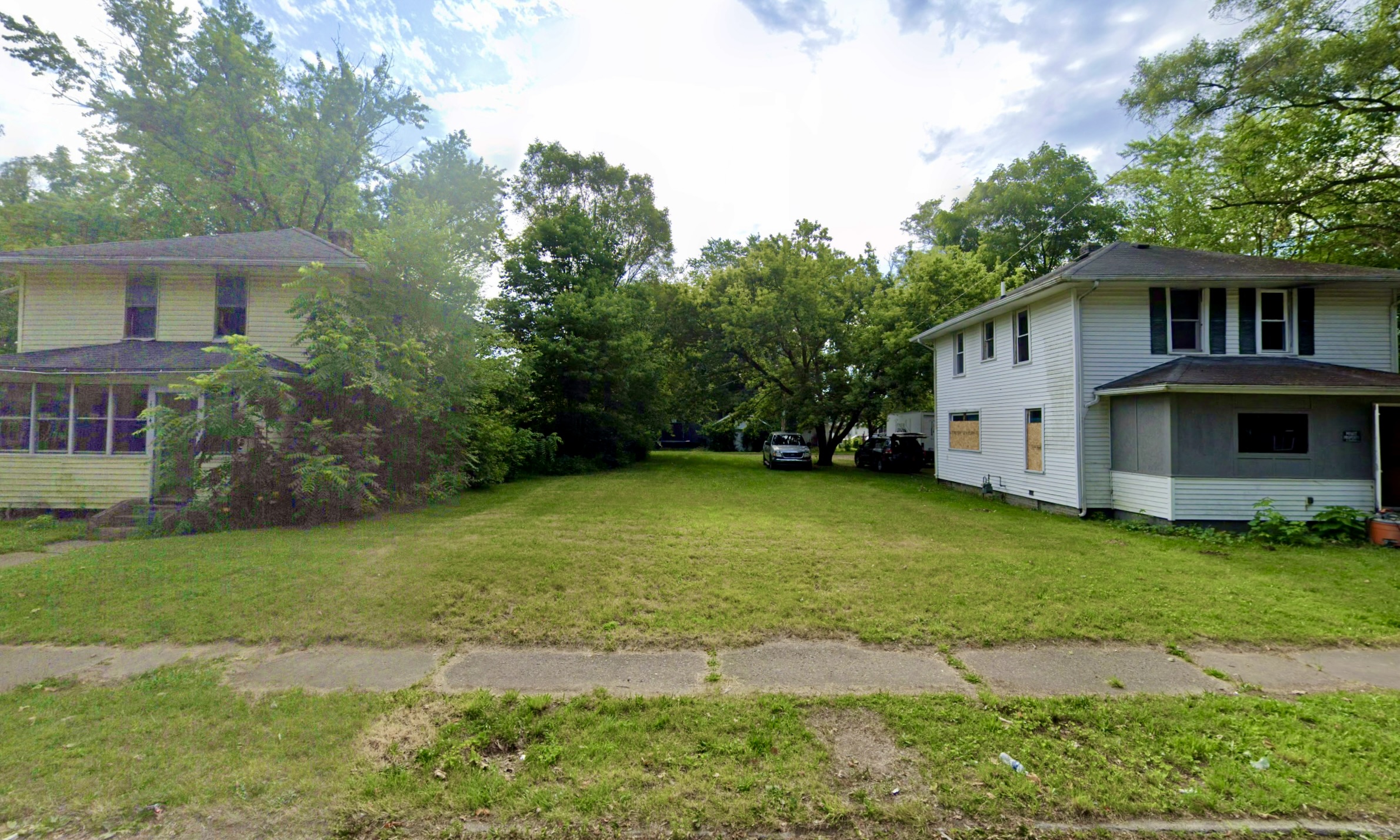 Large Residential Lot 2.5 Miles from University of Notre Dame