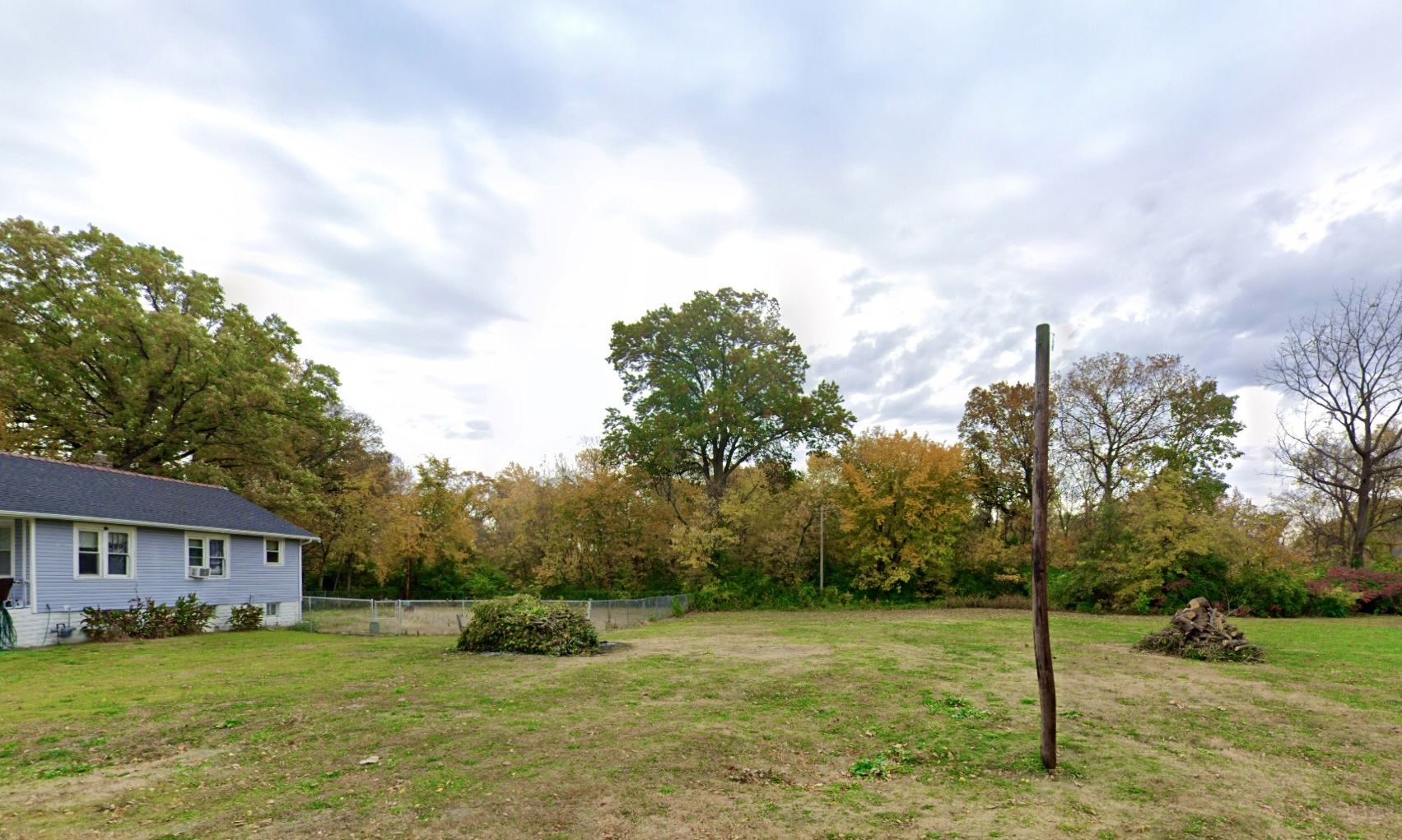 ($1-Bid) (No Reserve) Residential City Lot about 7 Miles from Downtown St. Louis   Government Surplus Auction - Photo #3