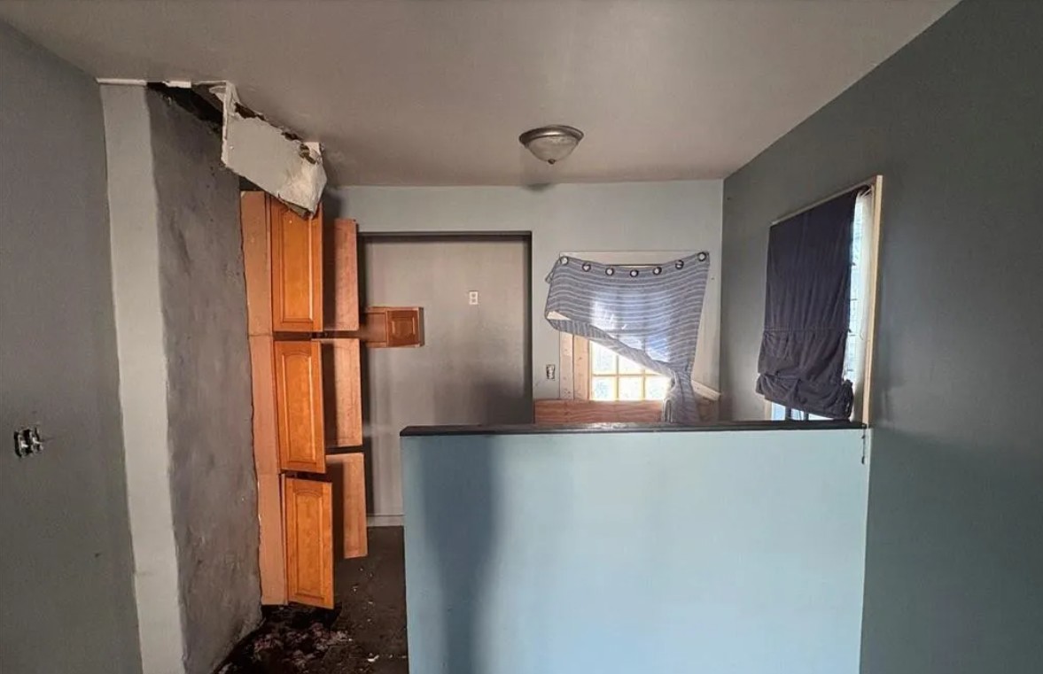 Investor Special! 2BR / 1BA Single Family Home New Orleans, Louisiana   Government Surplus Auction - Photo #6