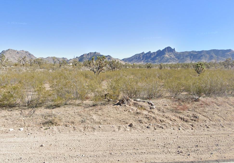 Nolan Dr., Dolan Springs, AZ 86441, USA GMC Canyon Government Surplus Auction - Photo #5