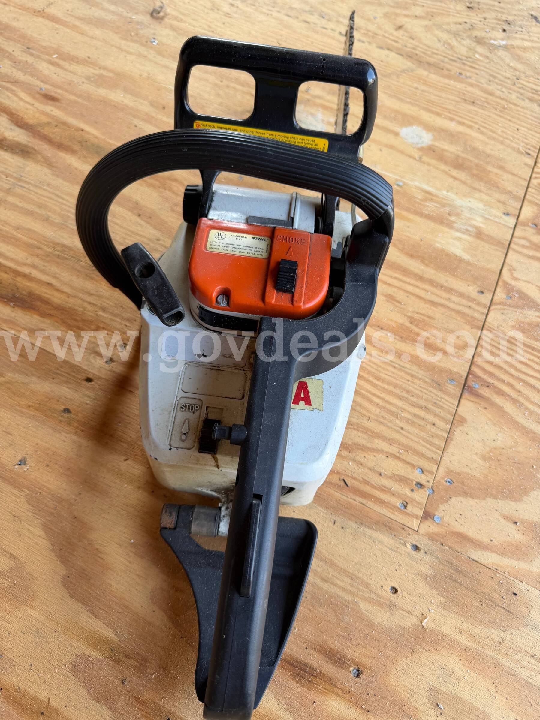 STIHL Chainsaw STIHL 011 AV  Government Surplus Auction - Photo #3