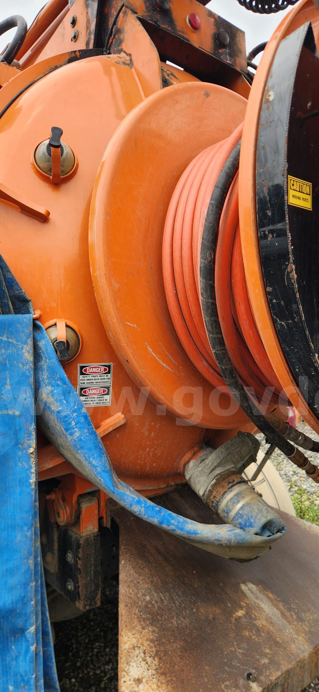 2003 Sterling LT7500 Sewer Jet Vac Sterling LT7500 Government Surplus Auction - Photo #6