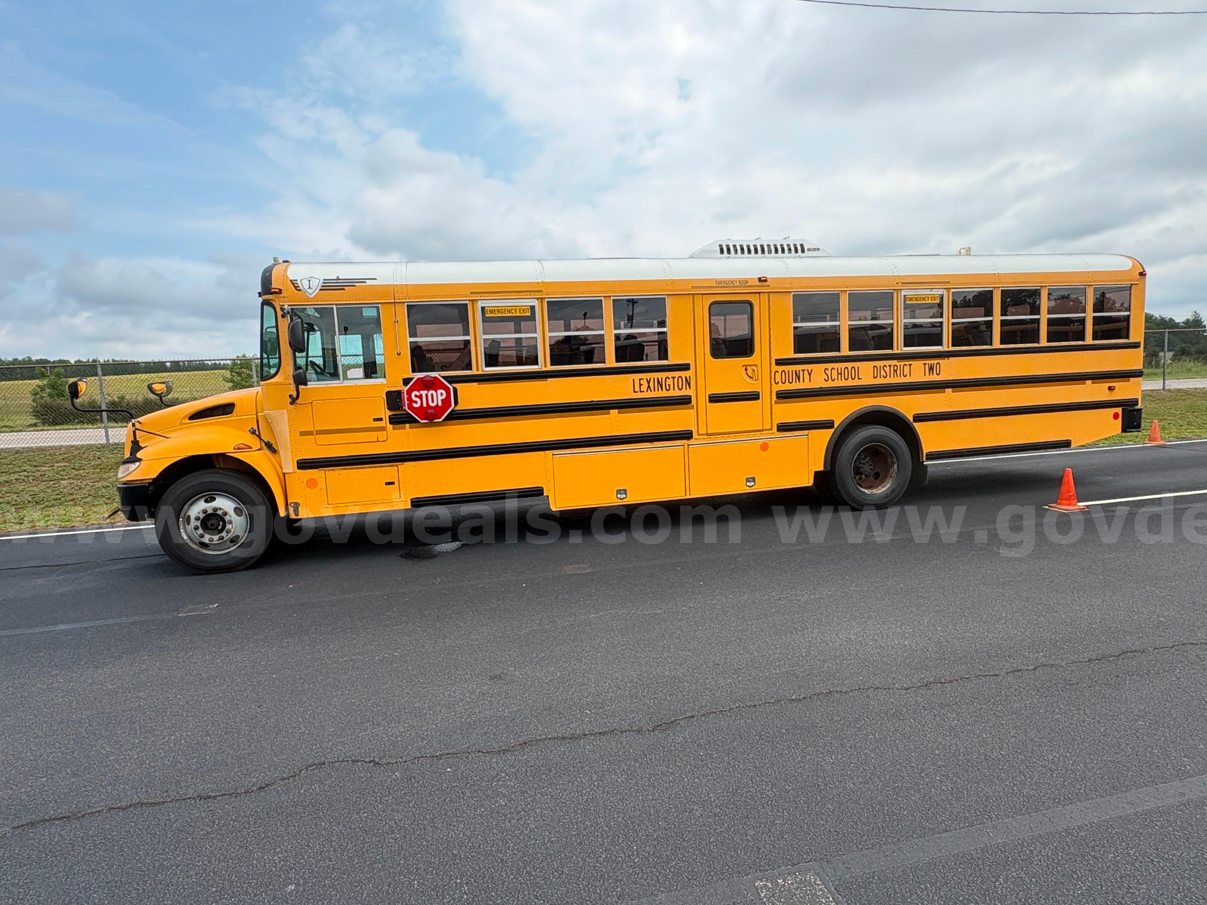 2012 International CE School Bus International CE Government Surplus Auction - Photo #2