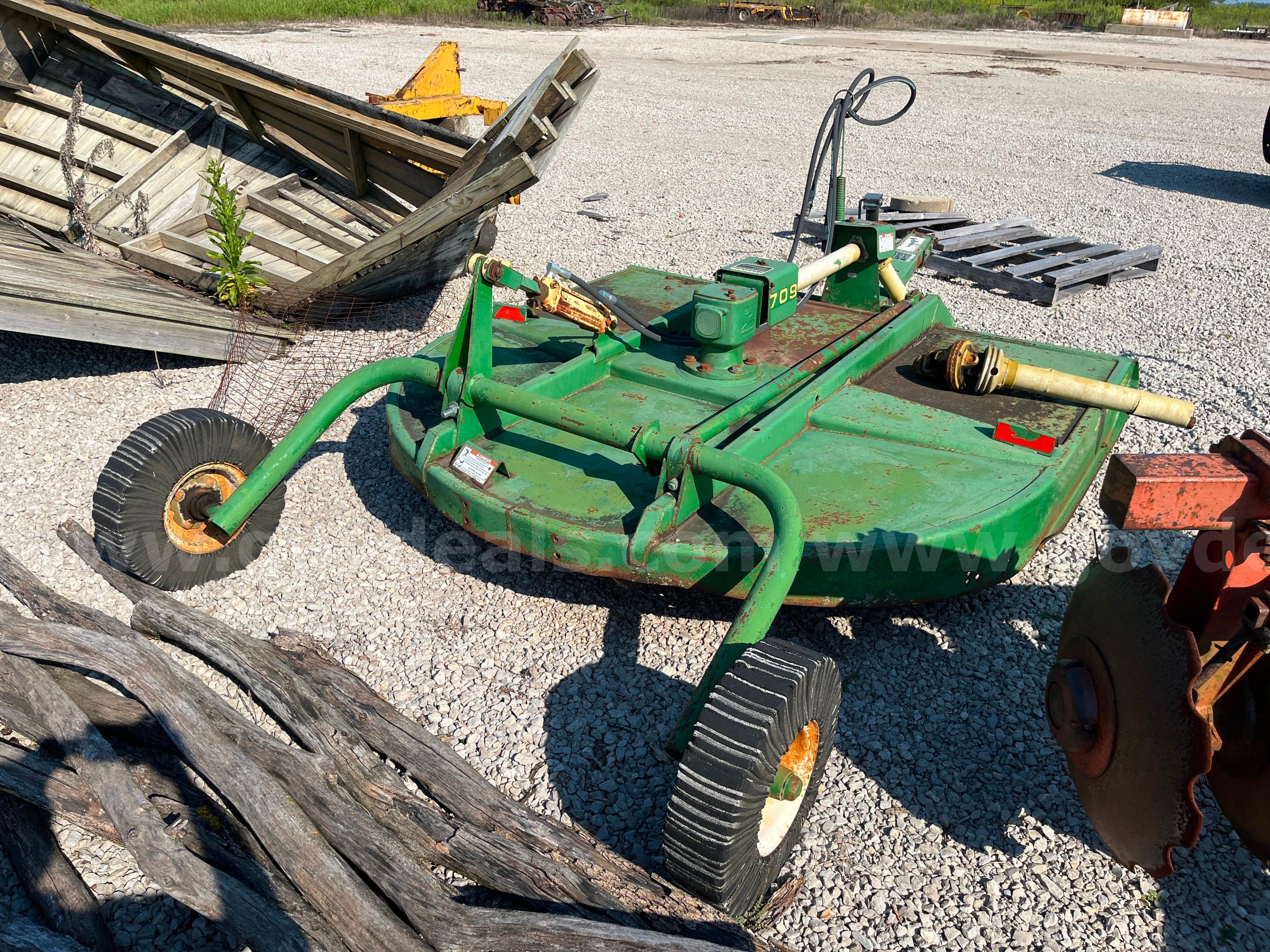 1994 John Deere 709 (7-foot) PTO Mower Attachment John Deere 709 Government Surplus Auction - Photo #4