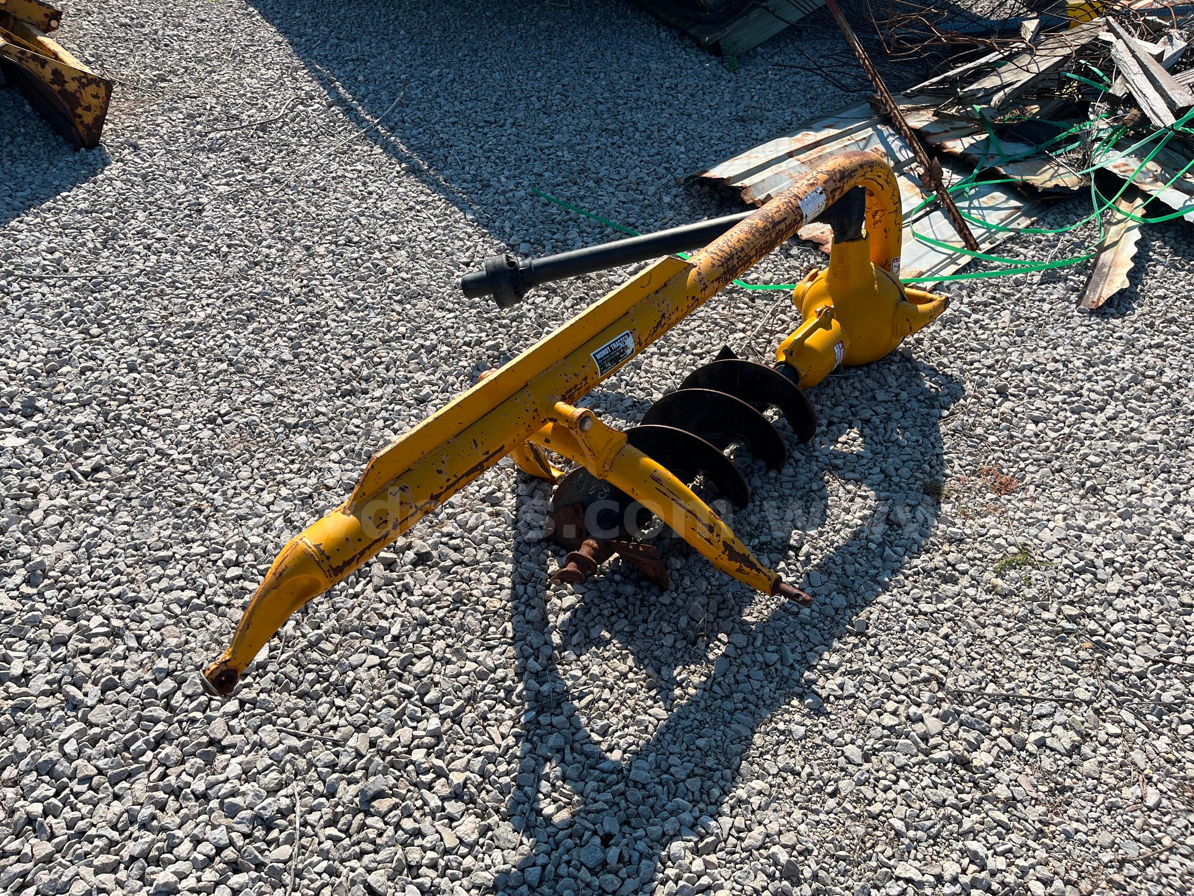 Danuser F-8 Auger attachment Danuser F-8 Government Surplus Auction - Photo #2