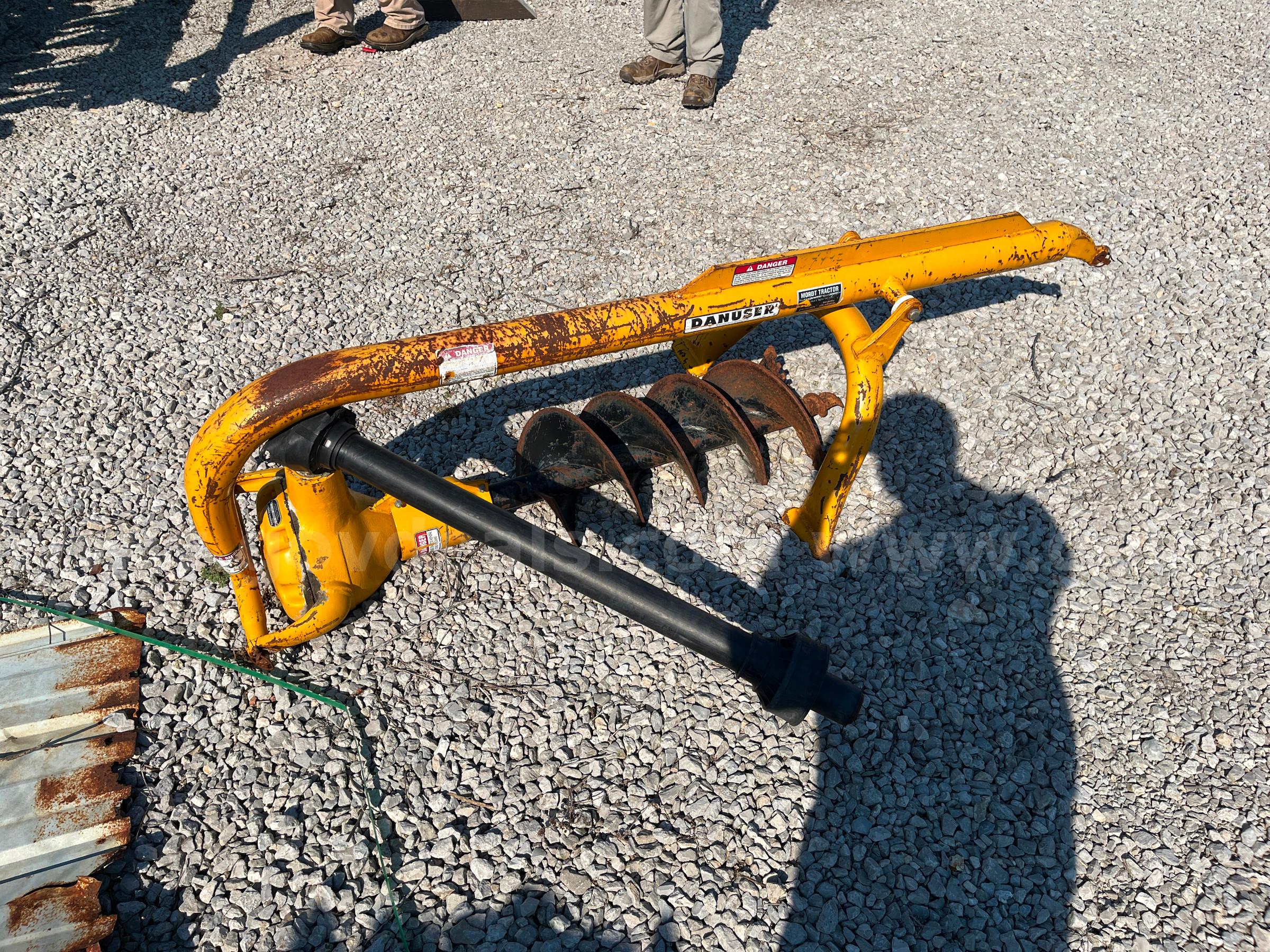 Danuser F-8 Auger attachment Danuser F-8 Government Surplus Auction - Photo #4