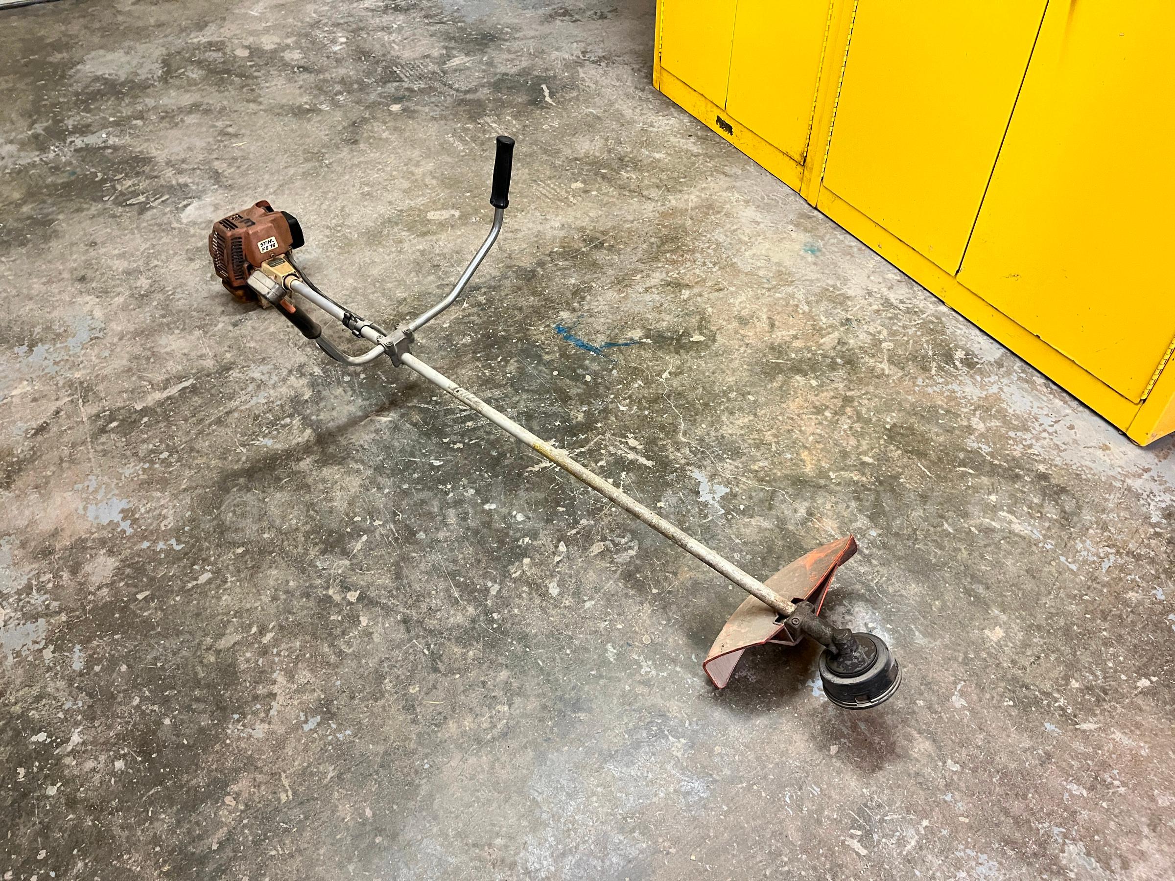 Stihl FS76 trimmer and brushcutter Stihl FS76 Government Surplus Auction - Photo #3