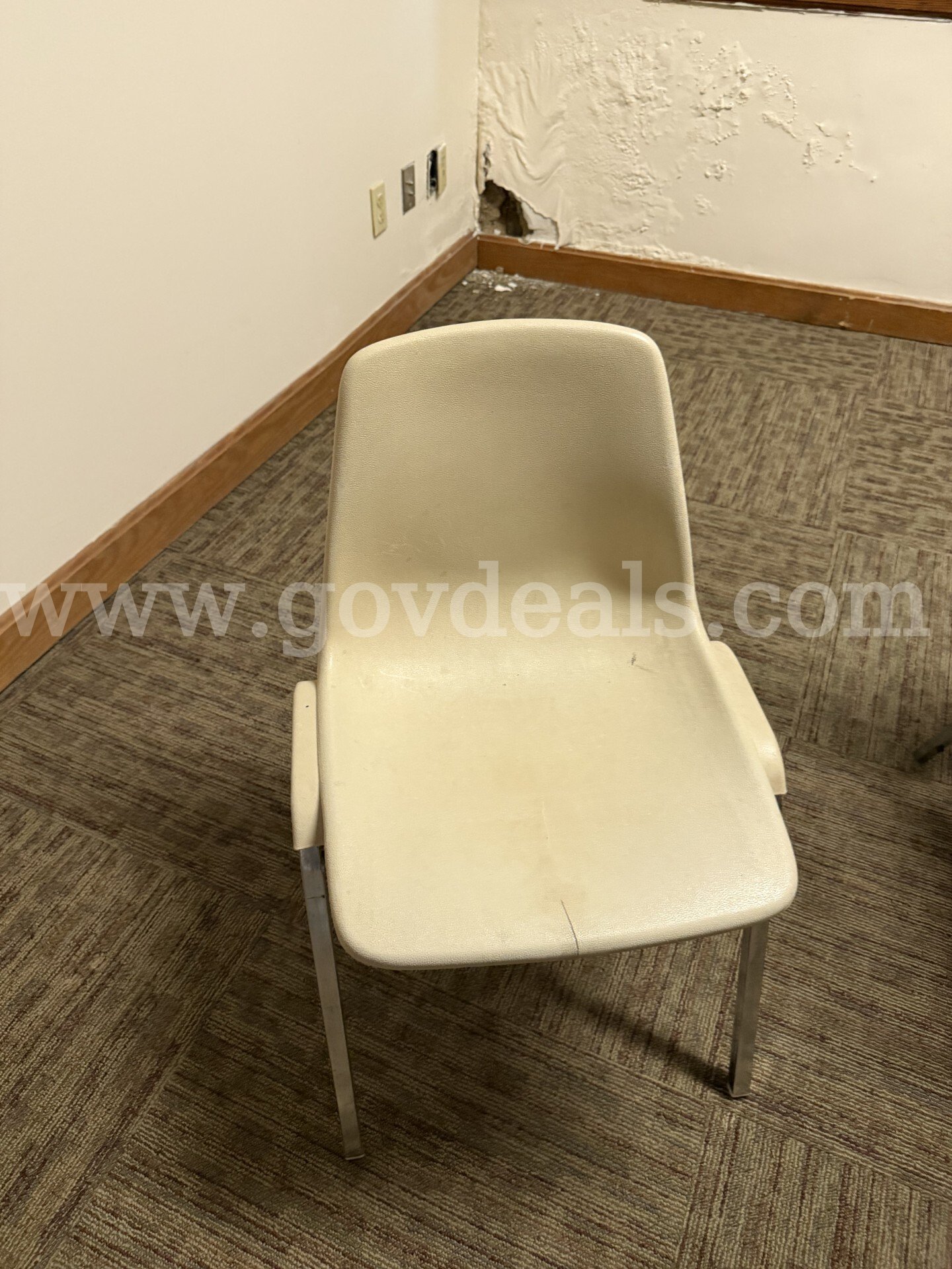 Plastic Chair   Government Surplus Auction - Primary Photo