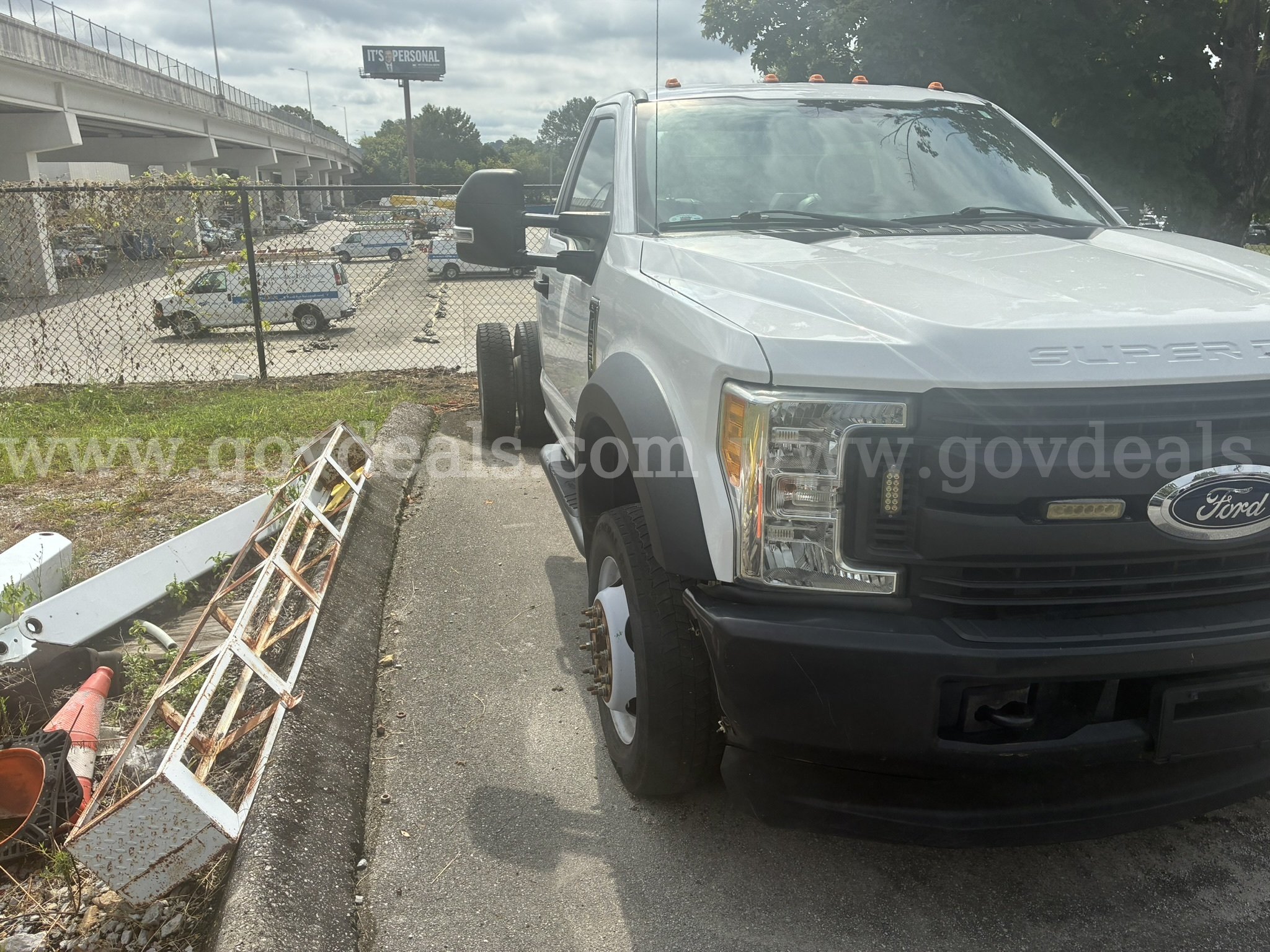 2017 Ford F-550 Ford F-550 Government Surplus Auction - Photo #5