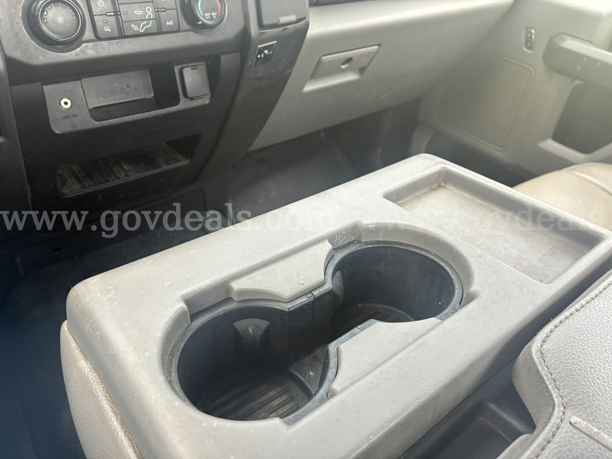 2017 Ford F-550 Ford F-550 Government Surplus Auction - Photo #6