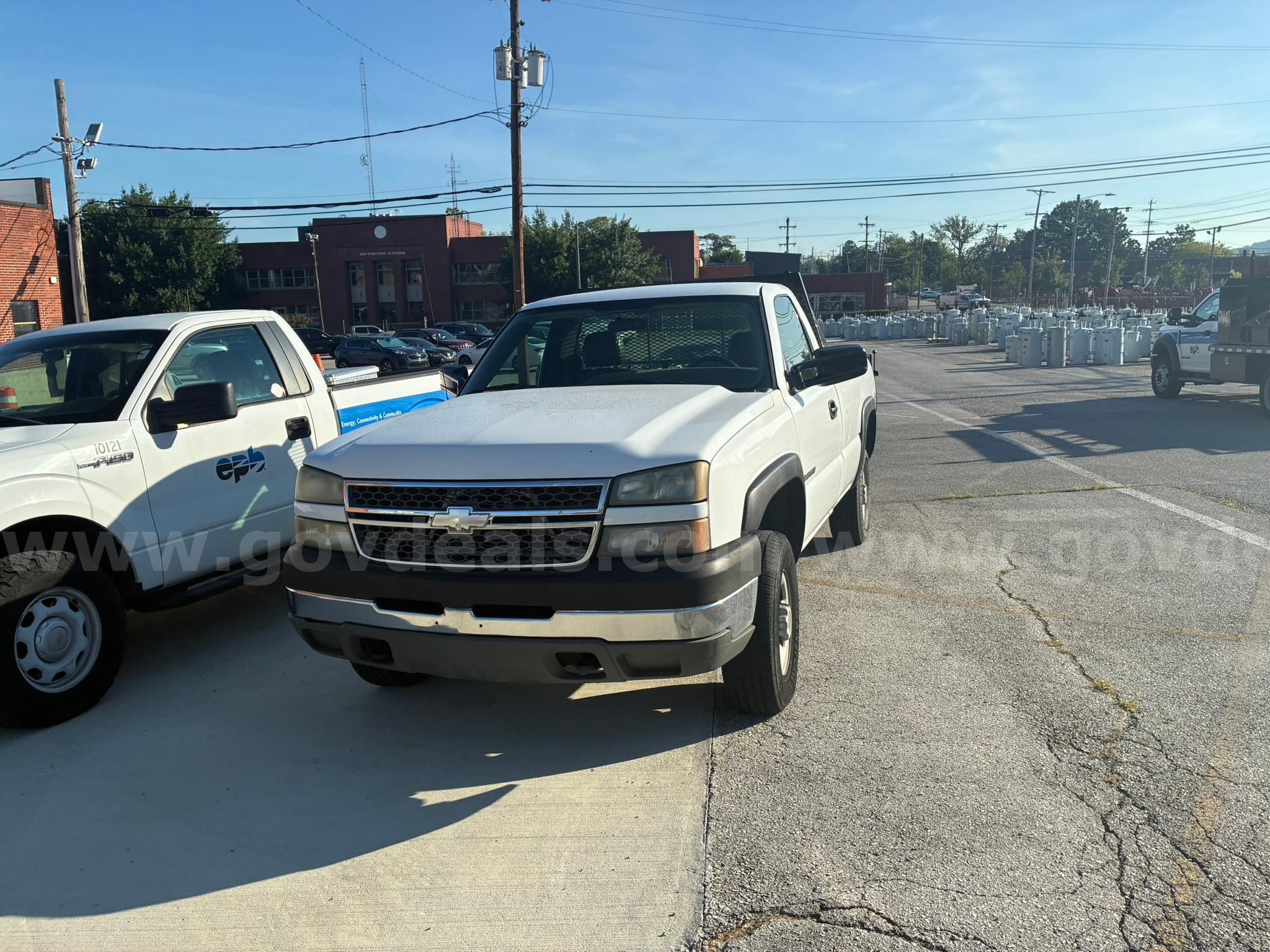 2005 Chevrolet Silverado 2500HD Work Truck Long Bed 4WD