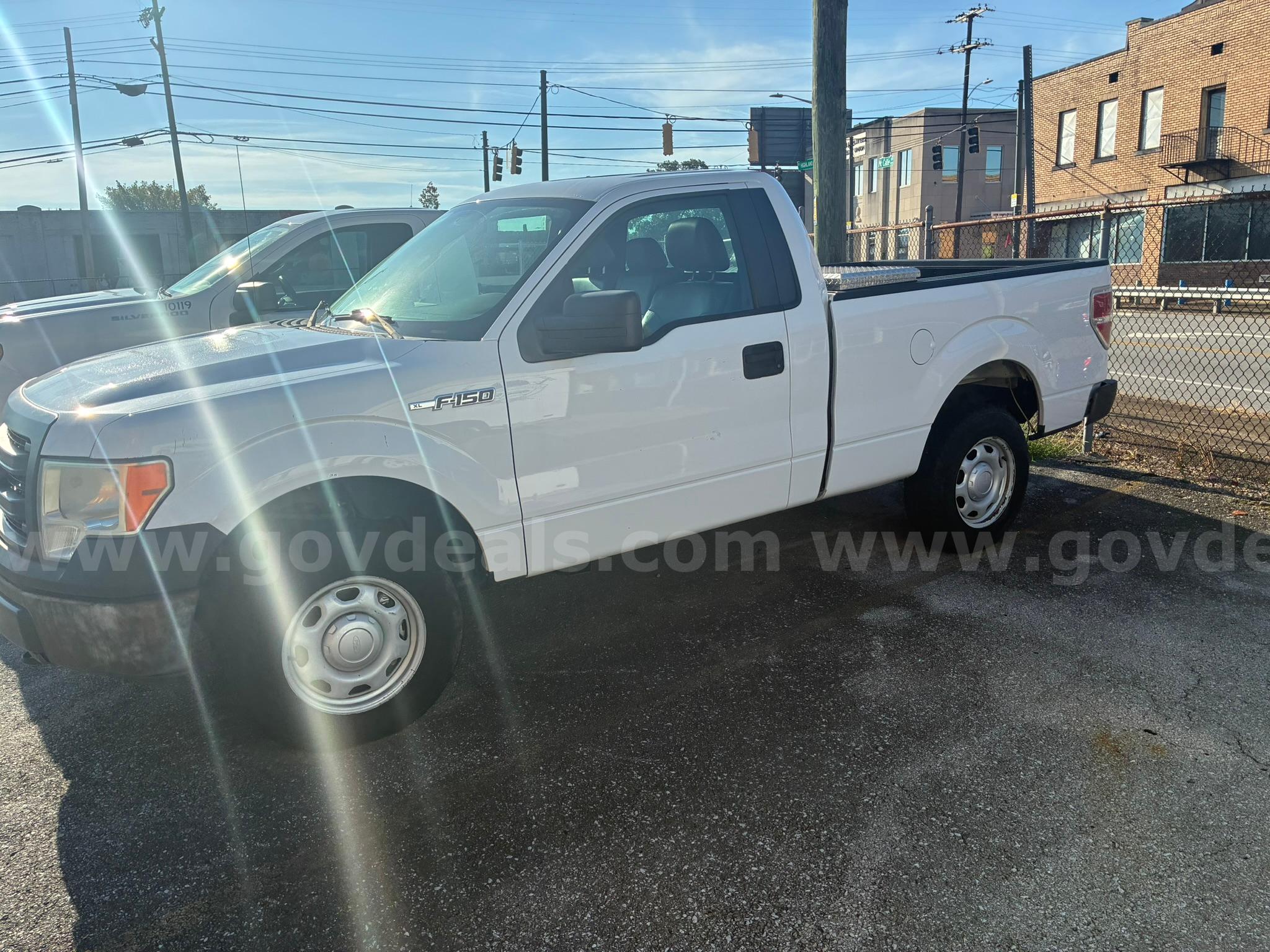 2013 Ford F-150 XL 6.5-ft. Bed 4WD Ford F-150 Government Surplus Auction - Photo #2