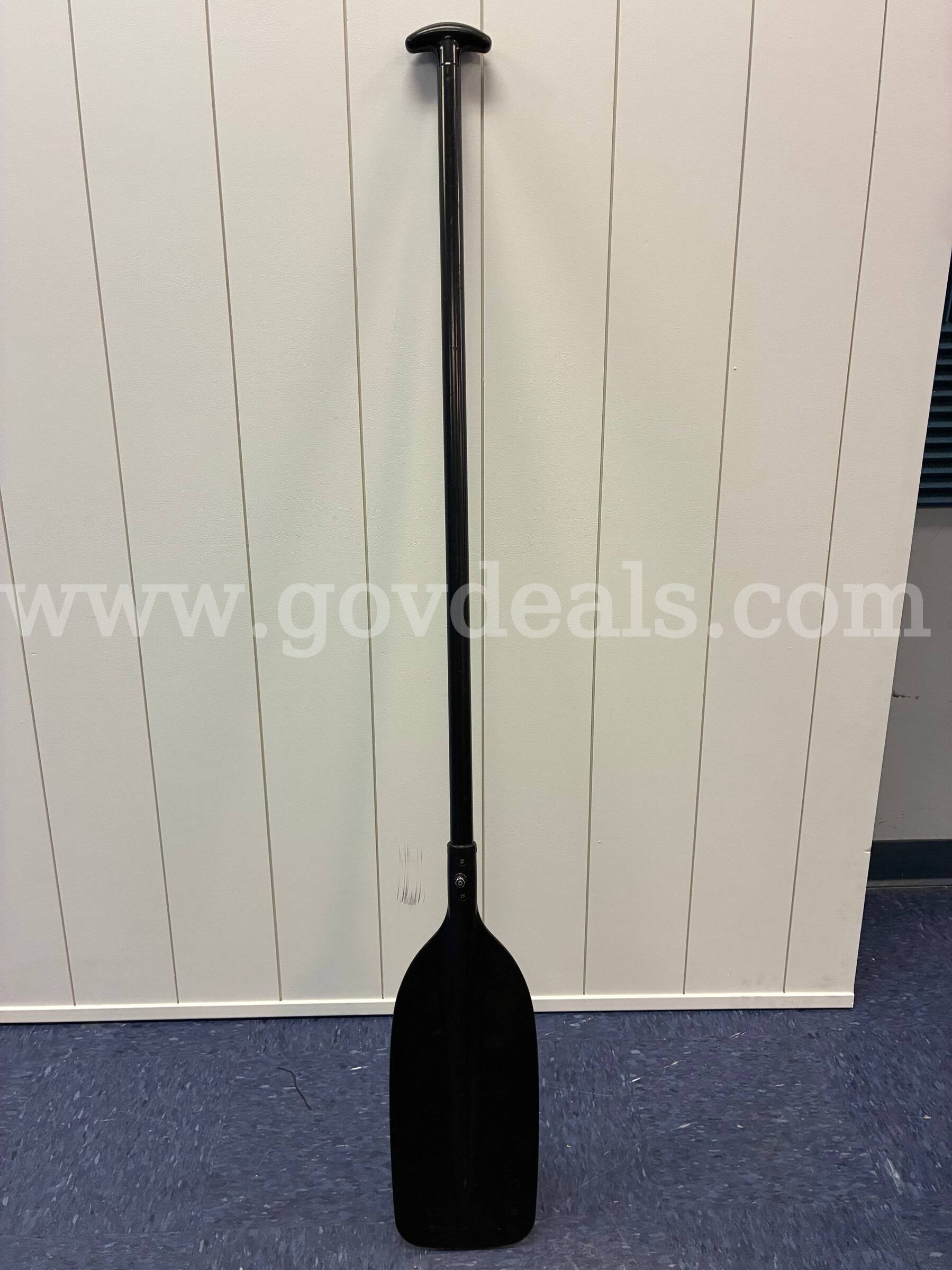 Group of Boat Accessories   Government Surplus Auction - Photo #2