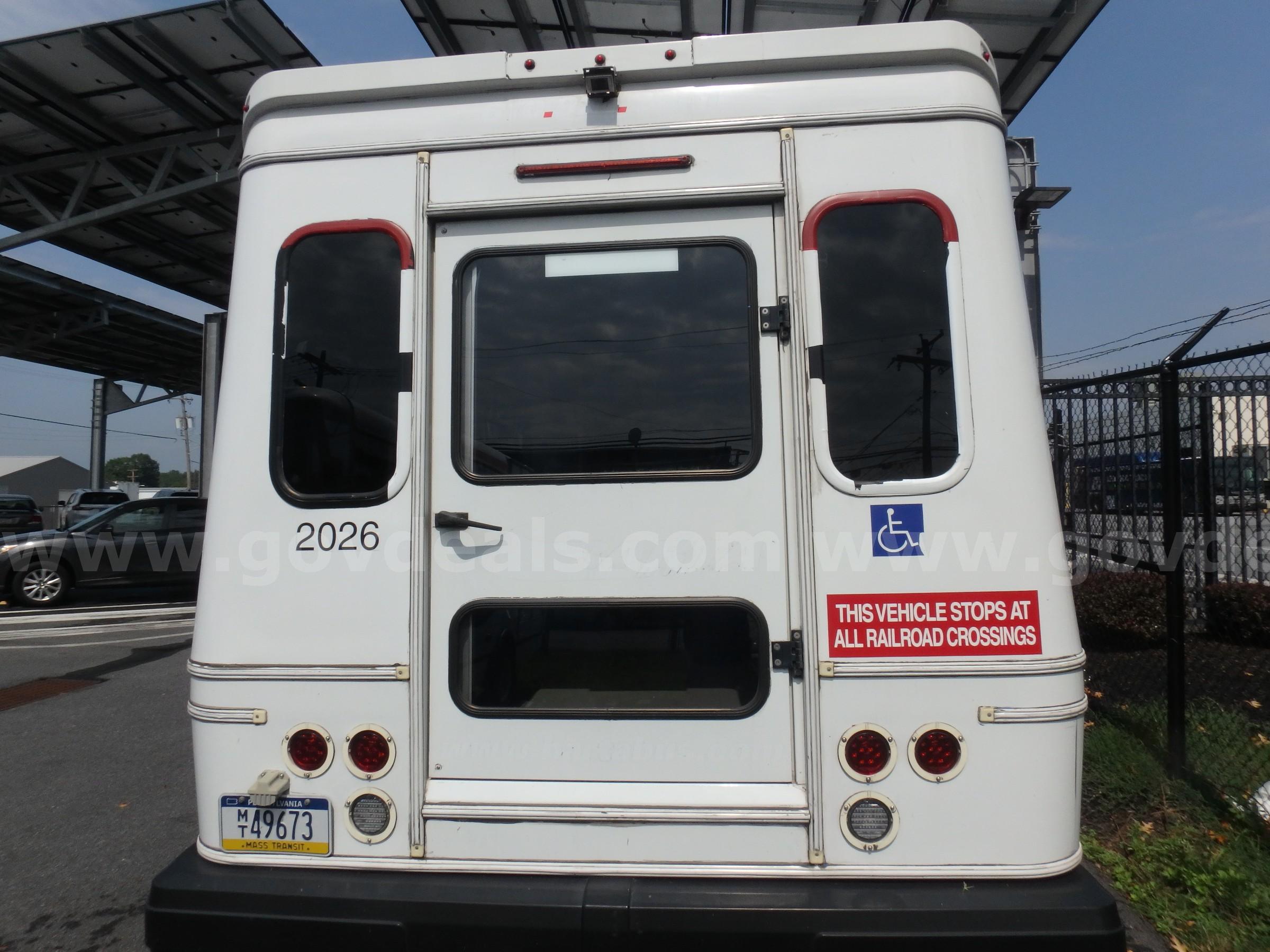 2021 Ford Econoline E450 Cutaway Bus Unit # 2026 Ford E450 Government Surplus Auction - Photo #4