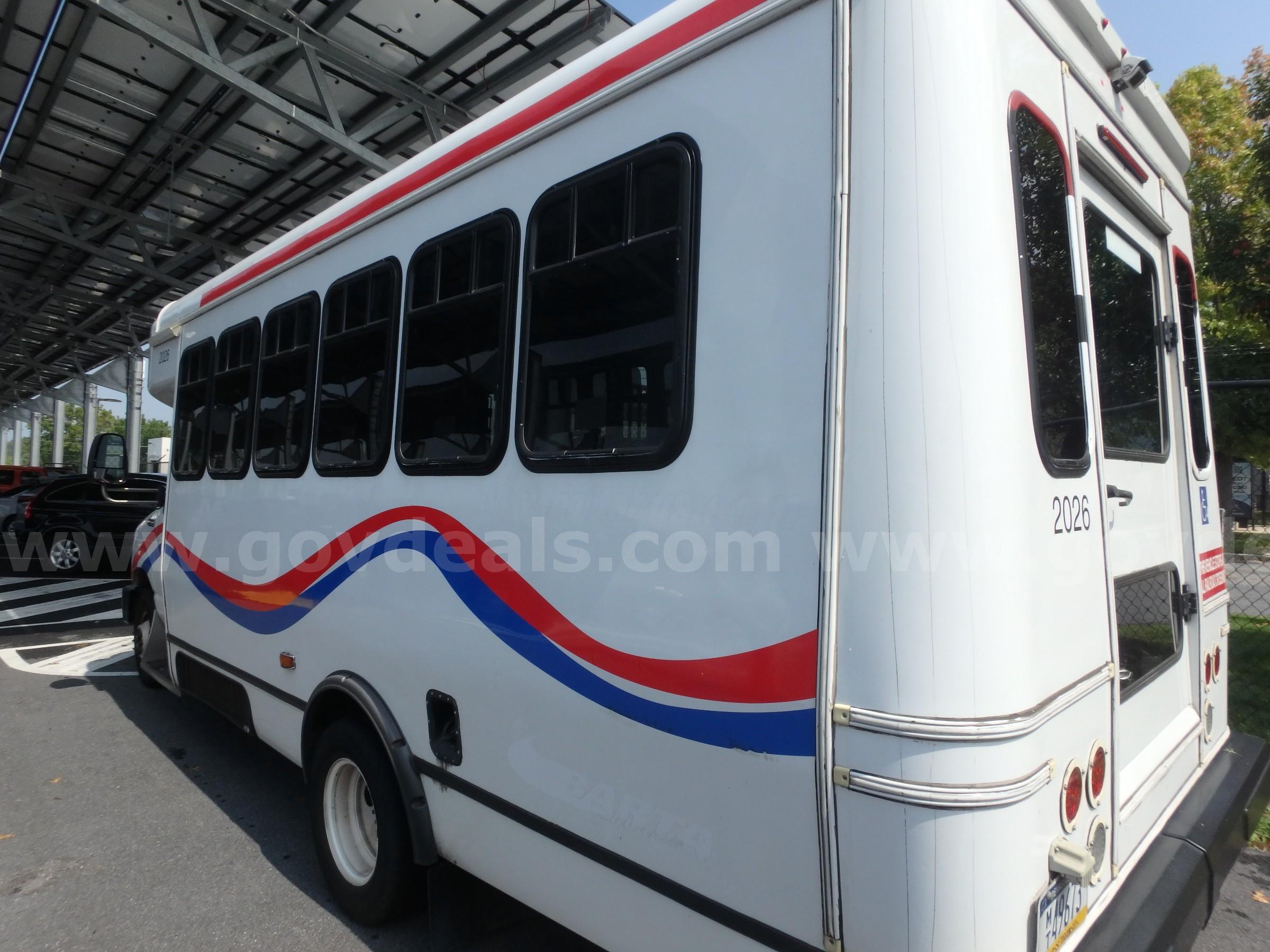 2021 Ford Econoline E450 Cutaway Bus Unit # 2026 Ford E450 Government Surplus Auction - Photo #6