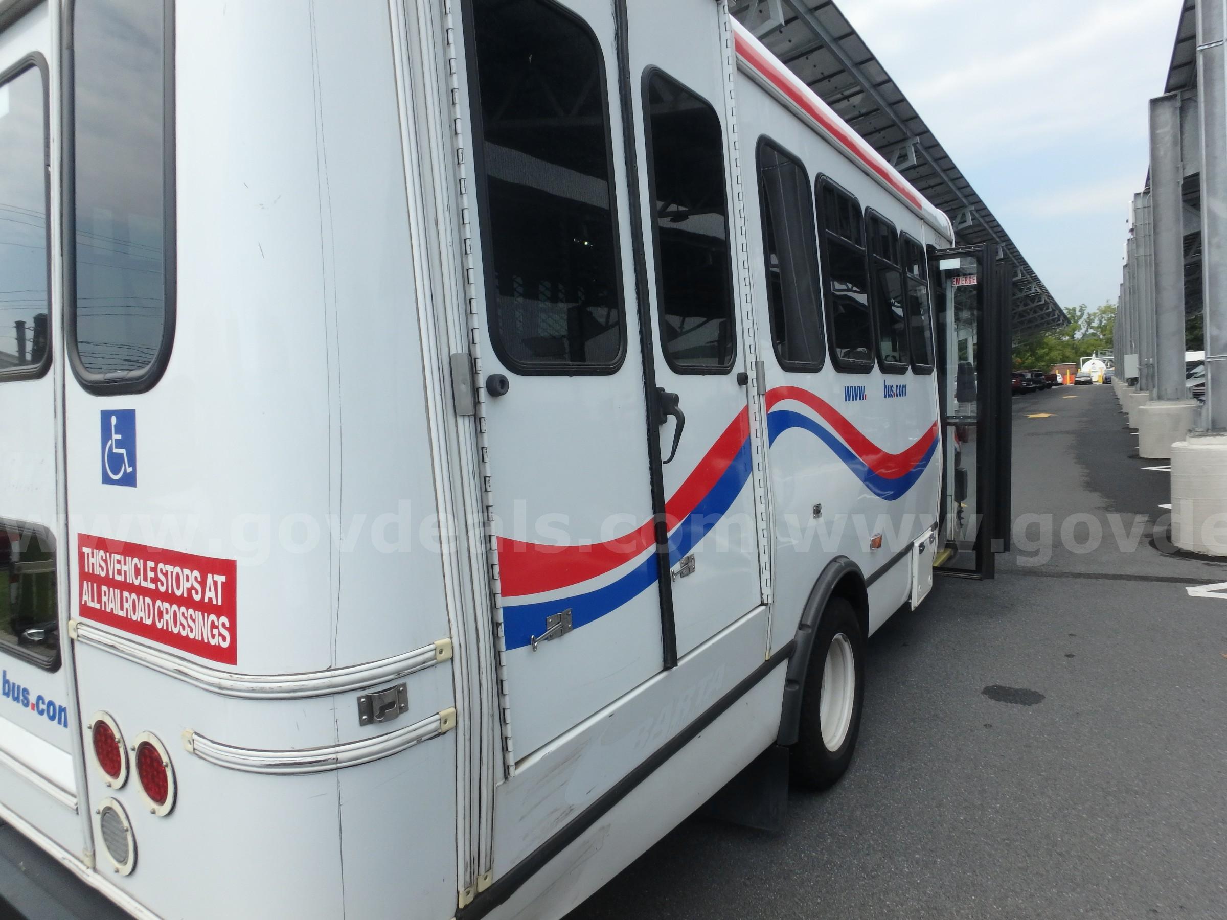 2021 Ford Econoline E450 Cutaway Bus Unit # 2030 Ford E450 Government Surplus Auction - Photo #6