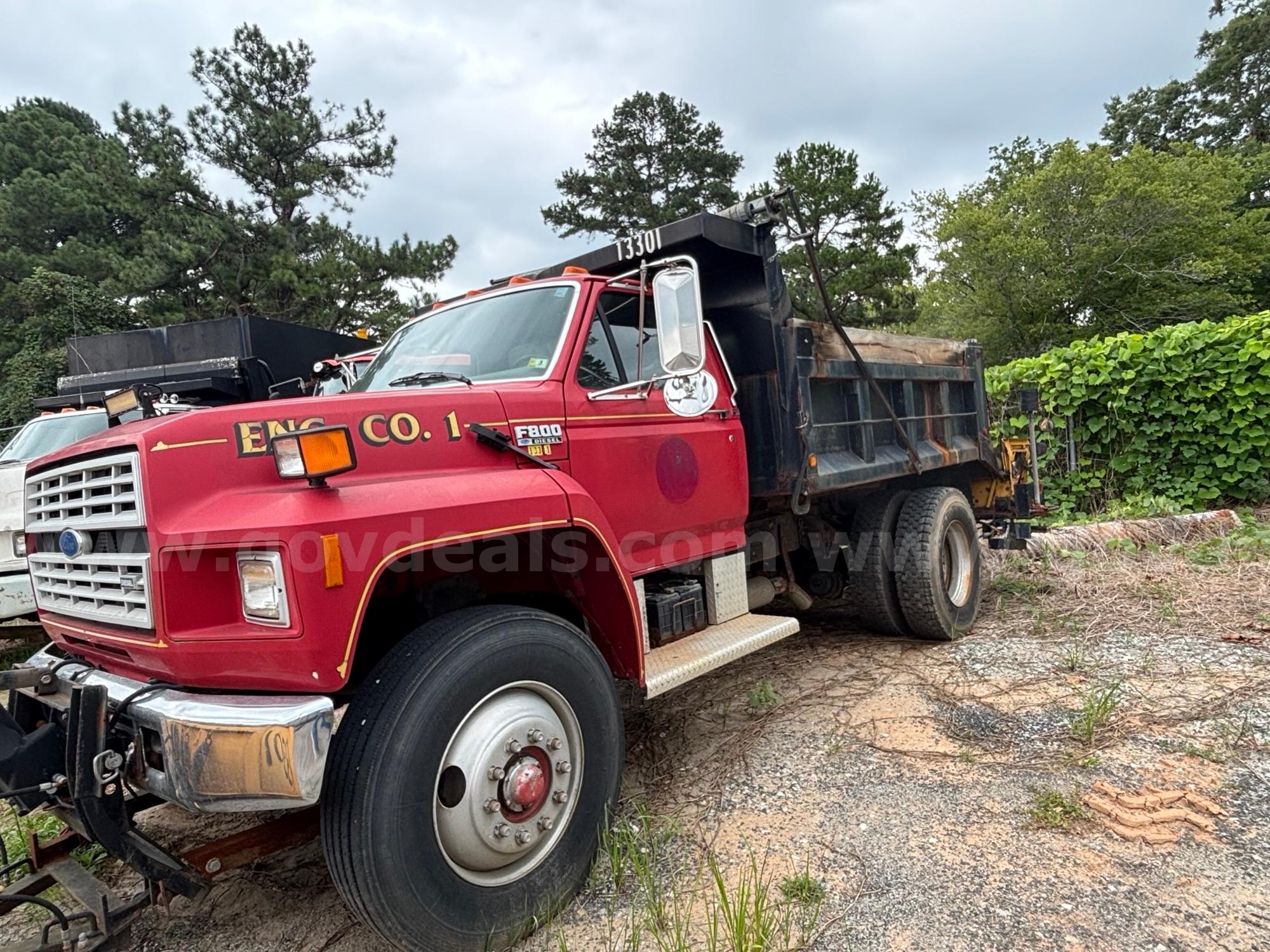 1990 Ford F800F Ford F800F Government Surplus Auction - Photo #3