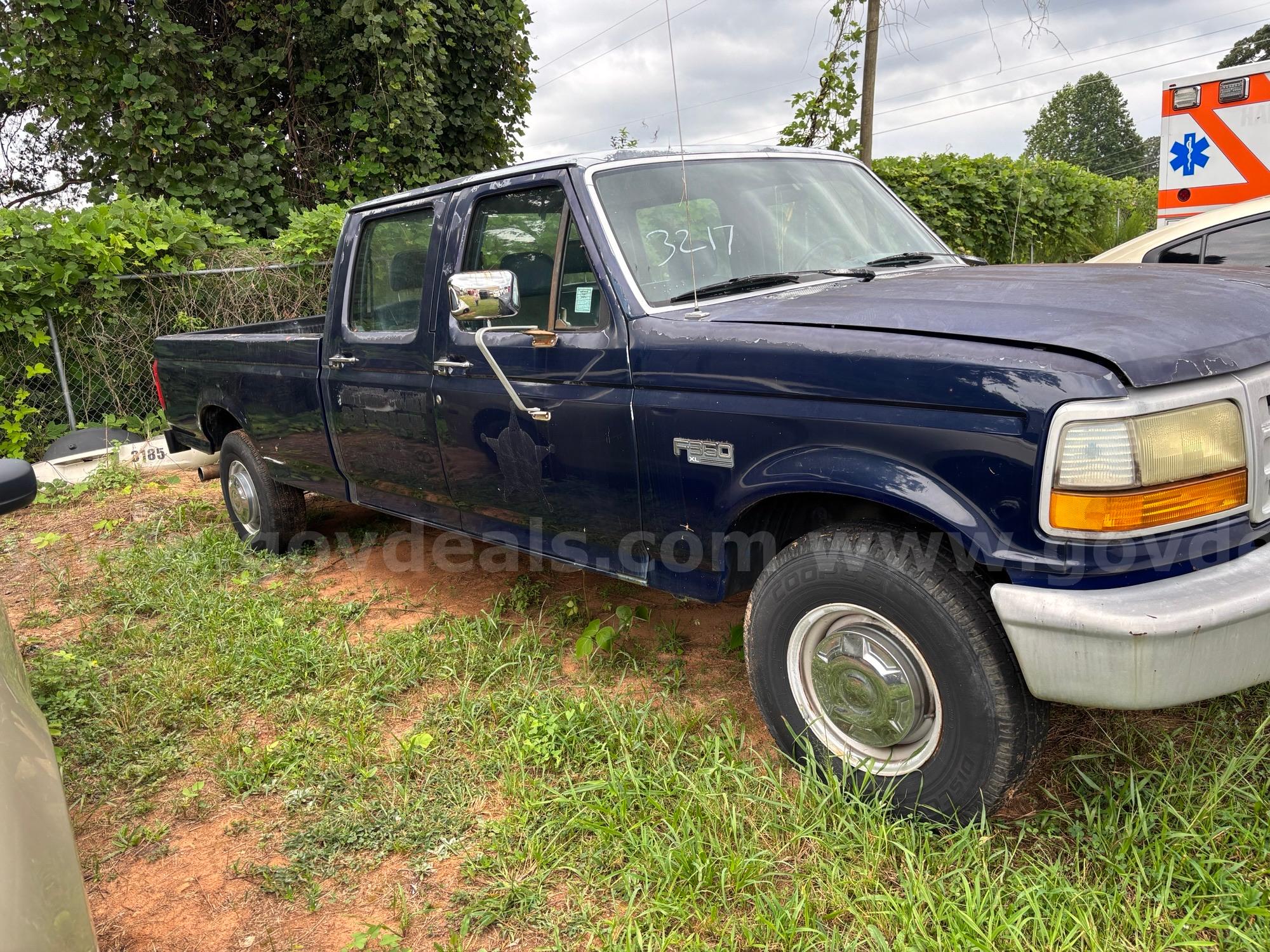 1994 Ford F-350 Ford F-350 Government Surplus Auction - Photo #2