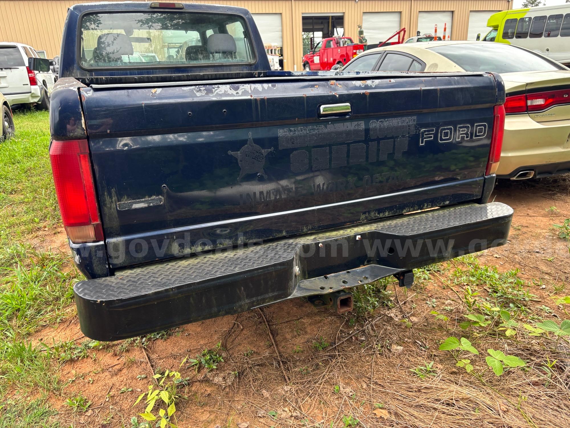 1994 Ford F-350 Ford F-350 Government Surplus Auction - Photo #4
