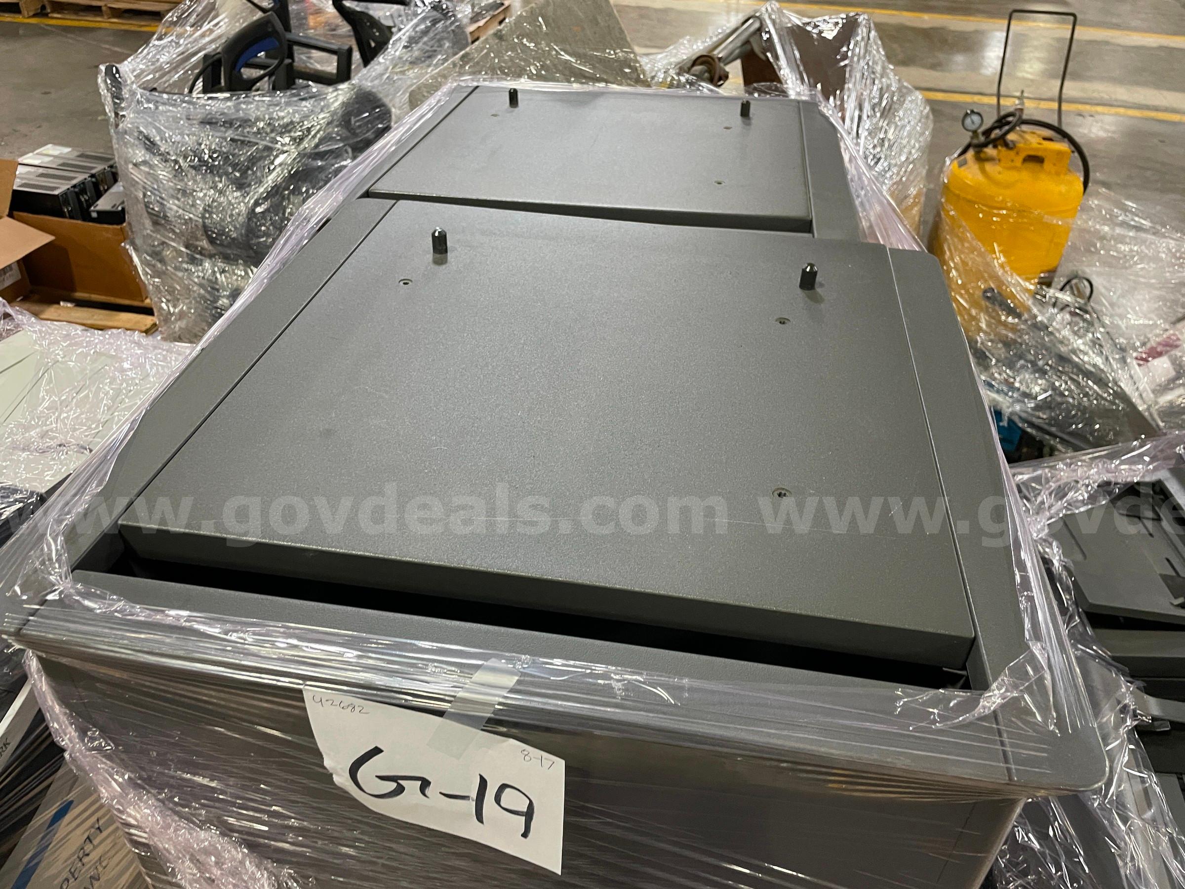 Lot of Metal Printer Stands   Government Surplus Auction - Photo #2