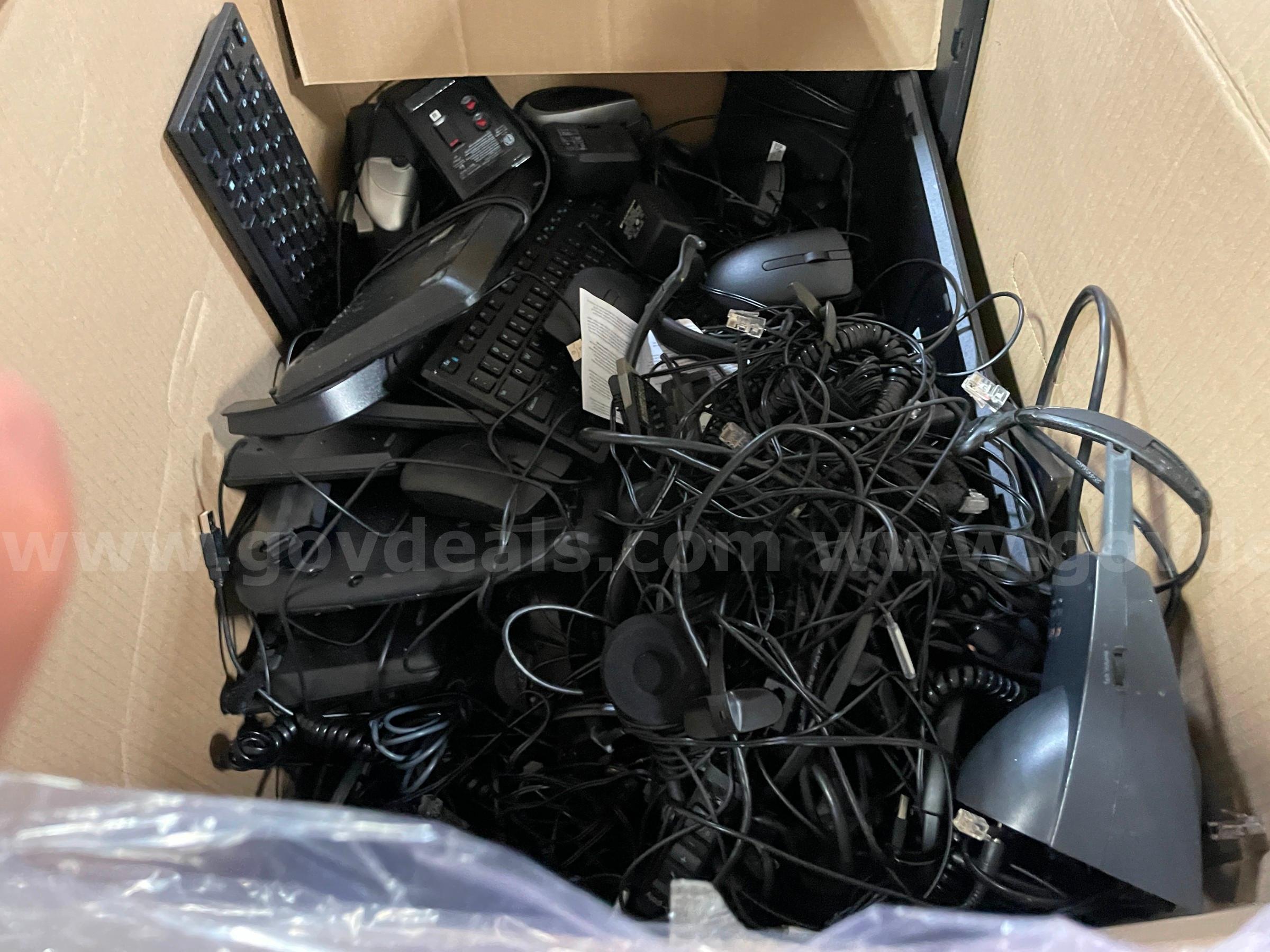 Lot of Dell Docking Stations, Office Items, and an Epson Printer Dell  Government Surplus Auction - Photo #3