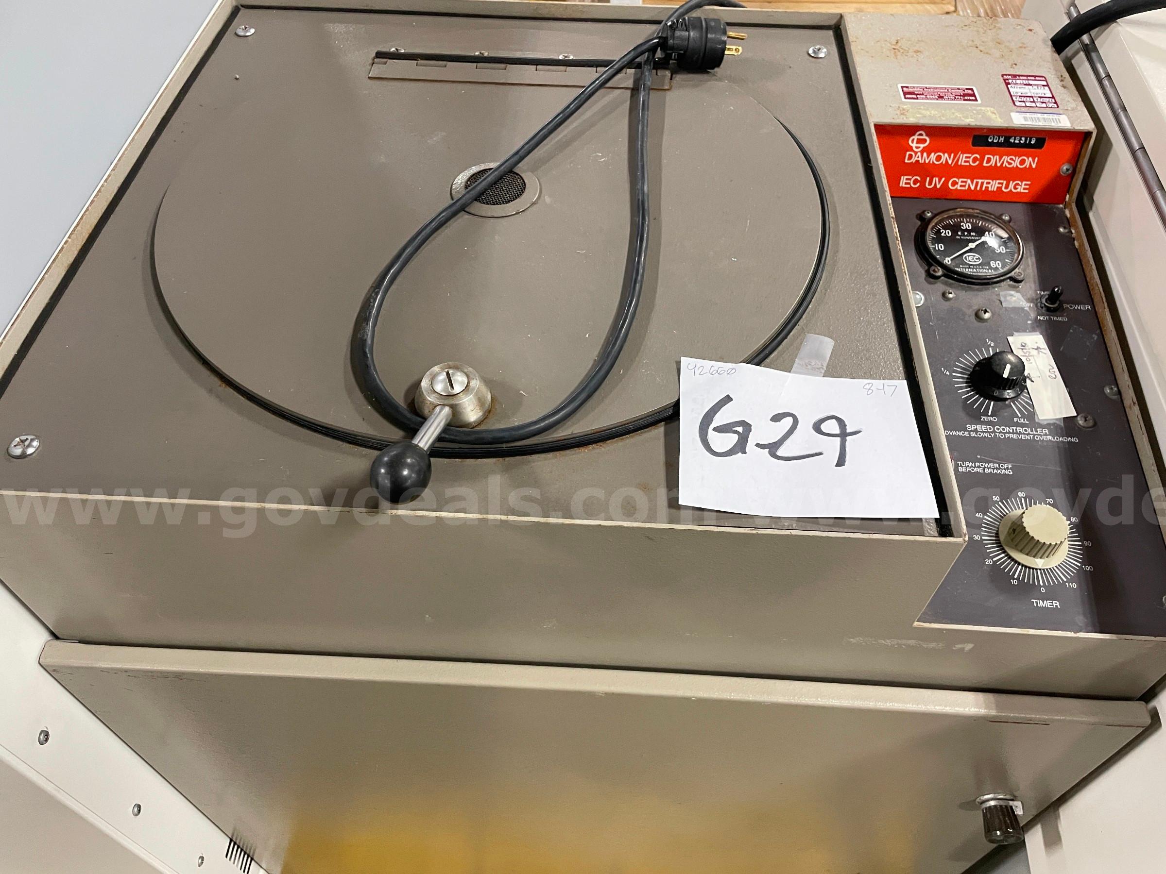 Damon IEC Centrifuge   Government Surplus Auction - Photo #2