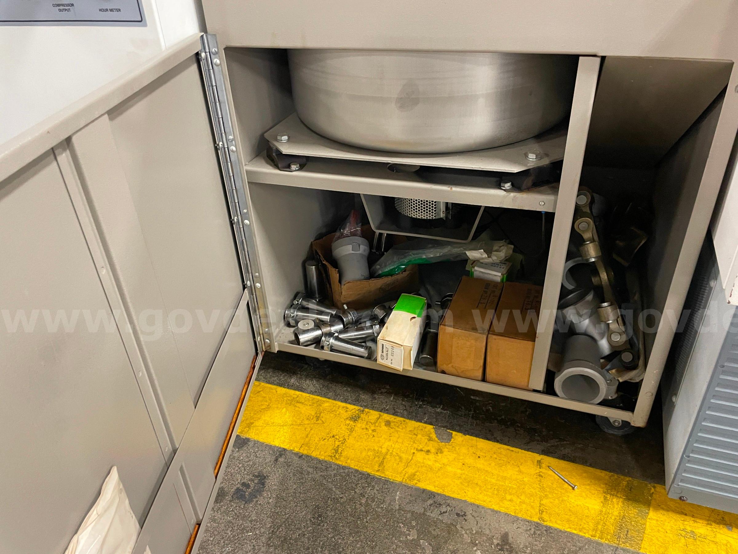 Damon IEC Centrifuge   Government Surplus Auction - Photo #6
