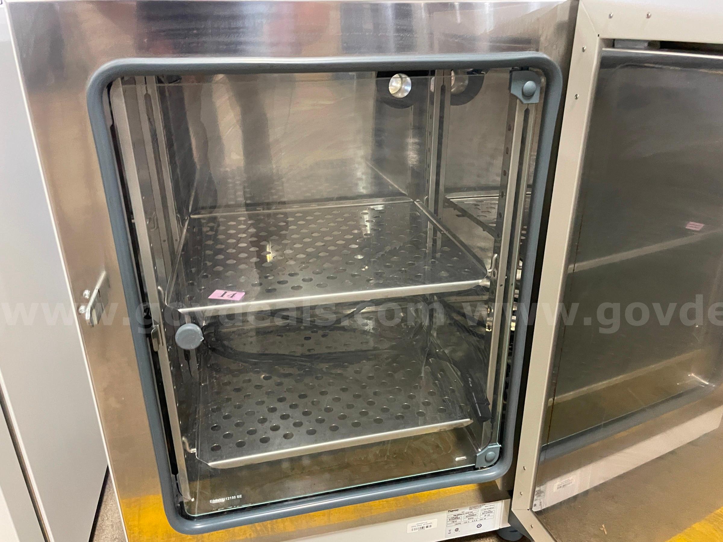Thermo Scientific HeraTherm Incubator   Government Surplus Auction - Photo #5