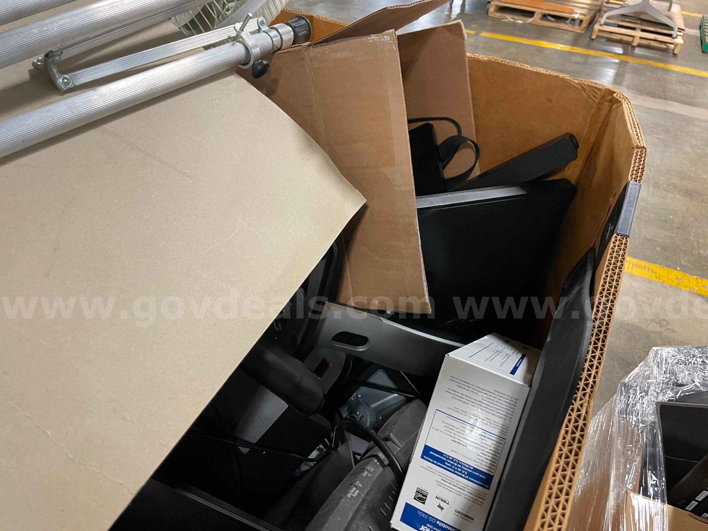 Lot of Misc. Office Items   Government Surplus Auction - Photo #4
