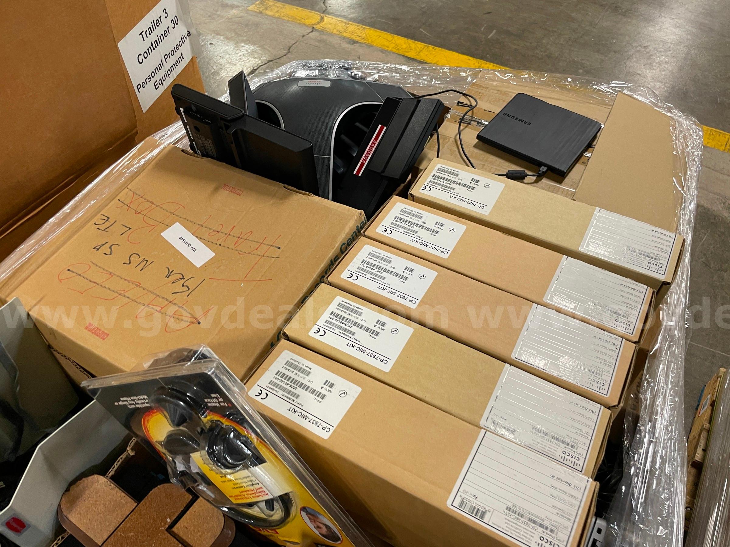 Lot of Misc. Office Items and Computer Items   Government Surplus Auction - Photo #3