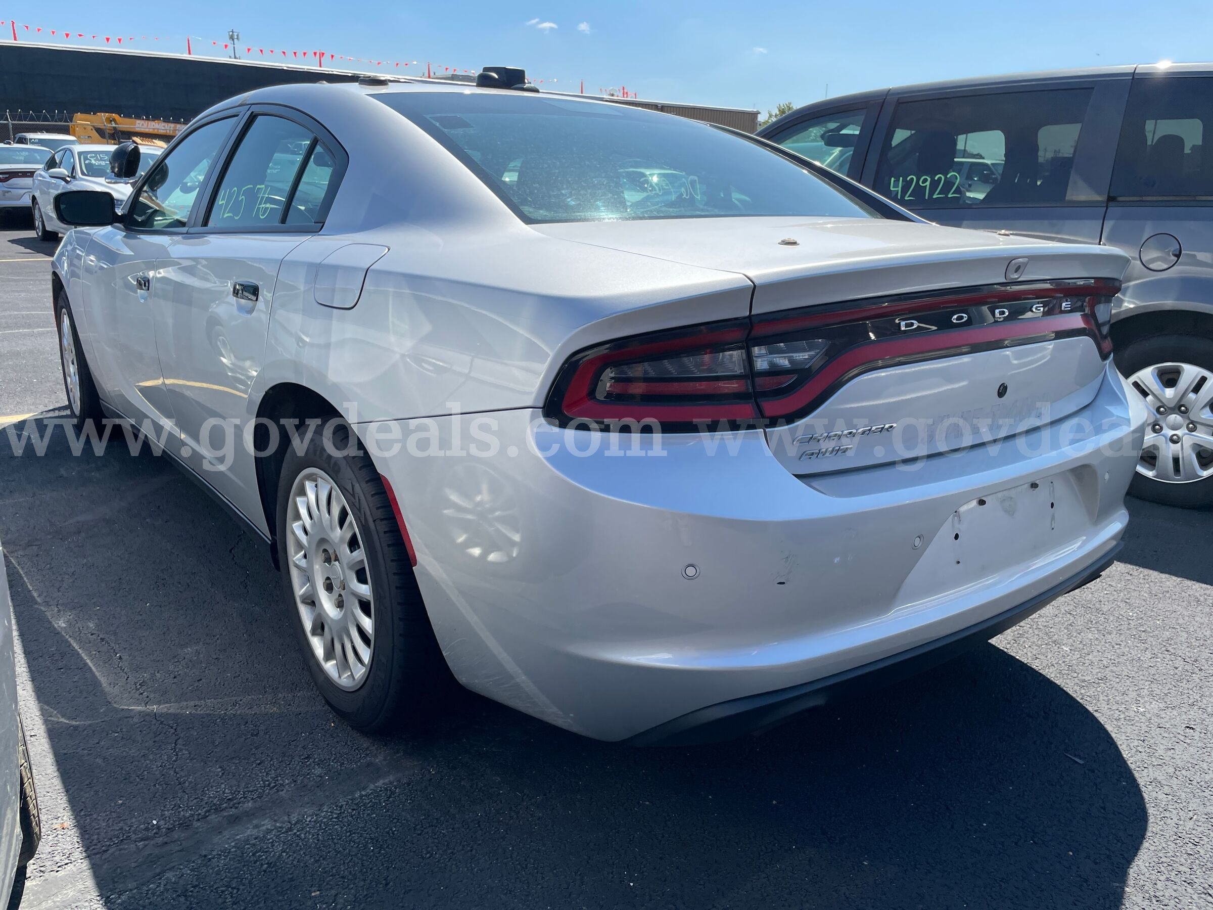 2020 Dodge Charger AWD Police Package SEDAN 4-DR 5.7L V8 Dodge Charger Government Surplus Auction - Photo #2