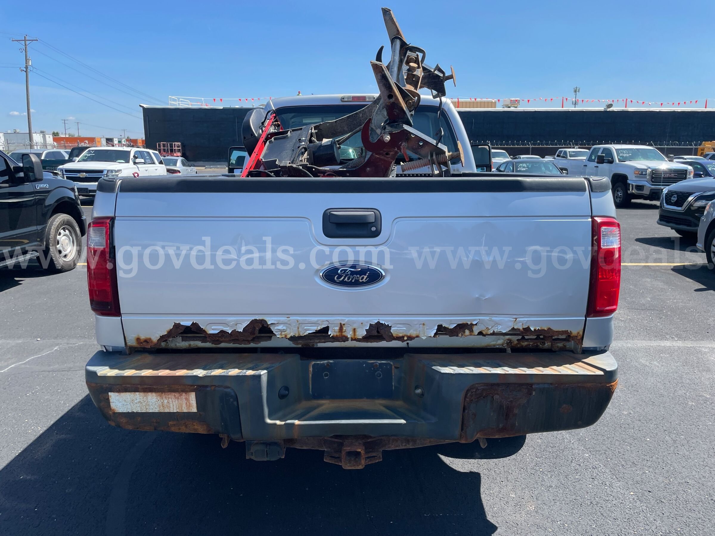 2016 Ford F-250 XL SD 4WD REG CAB PICKUP W/ SNOWPLOW, 6.2L V8 Ford F-250 Government Surplus Auction - Photo #4