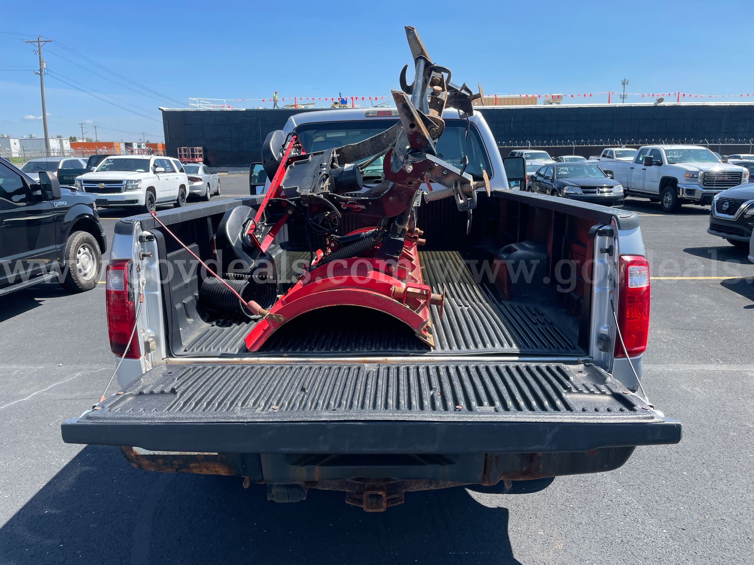 2016 Ford F-250 XL SD 4WD REG CAB PICKUP W/ SNOWPLOW, 6.2L V8 Ford F-250 Government Surplus Auction - Photo #6