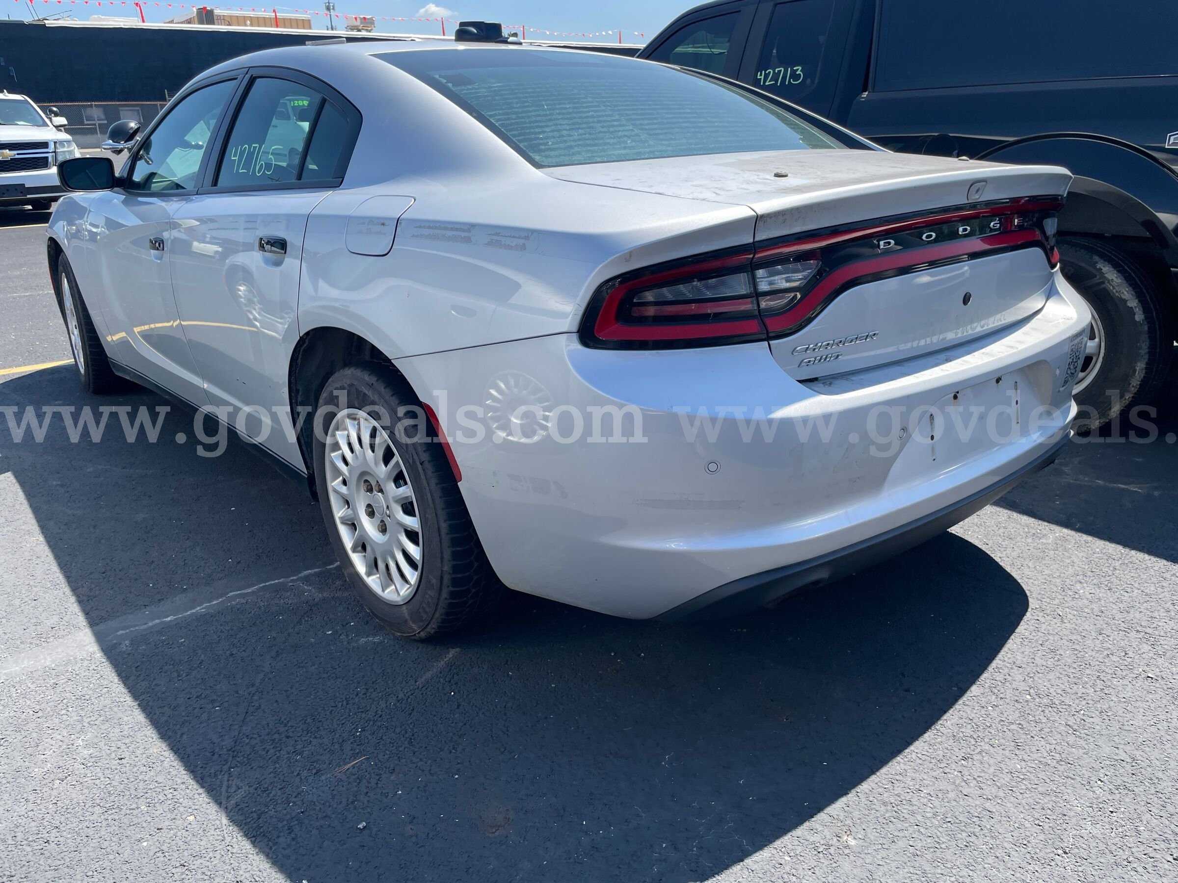 2020 Dodge Charger AWD Police Package SEDAN 4-DR 5.7L V8 Dodge Charger Government Surplus Auction - Photo #2