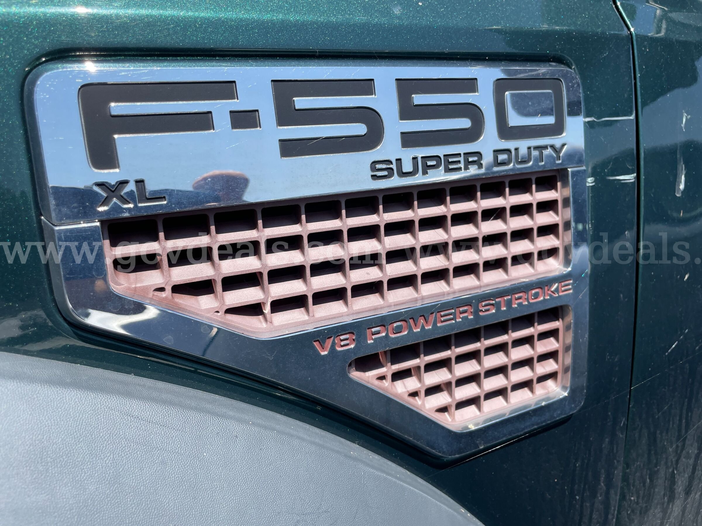 2009 Ford F-550 XL SD 4WD EXT CAB CHASSIS 6.4L V8 TURBO DIESEL **LOW MILES** Ford F-550 Government Surplus Auction - Photo #2