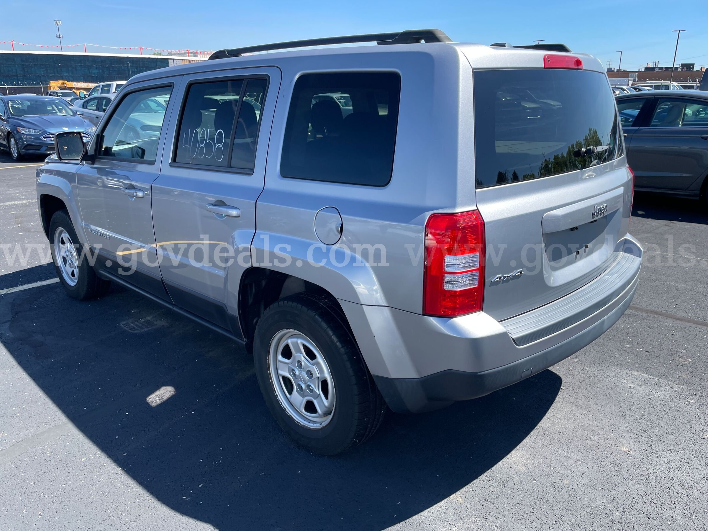 2016 Jeep Patriot 4WD SPORT UTILITY 4-DR 2.4L L4 Jeep Patriot Government Surplus Auction - Photo #3