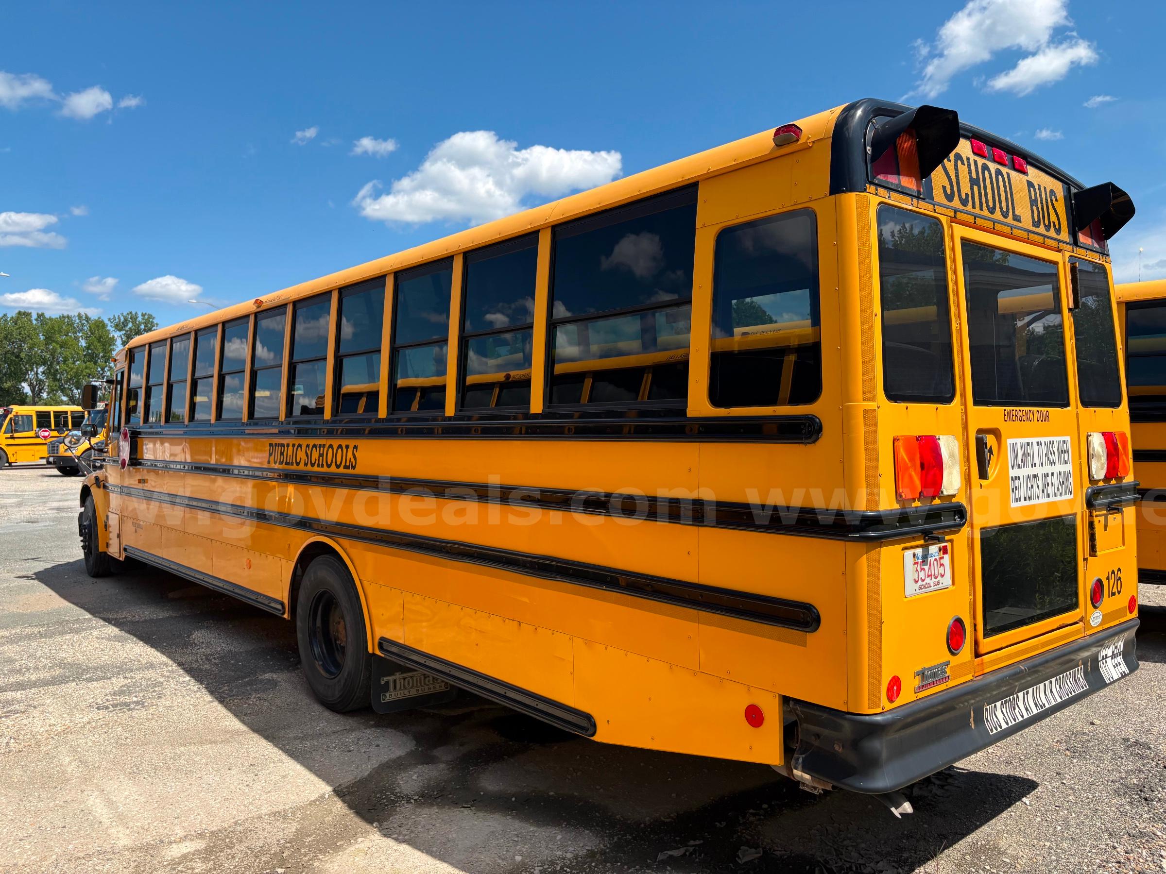 2015 Freightliner B2 Bus Chassis Freightliner B2 Bus Chassis Government Surplus Auction - Photo #3