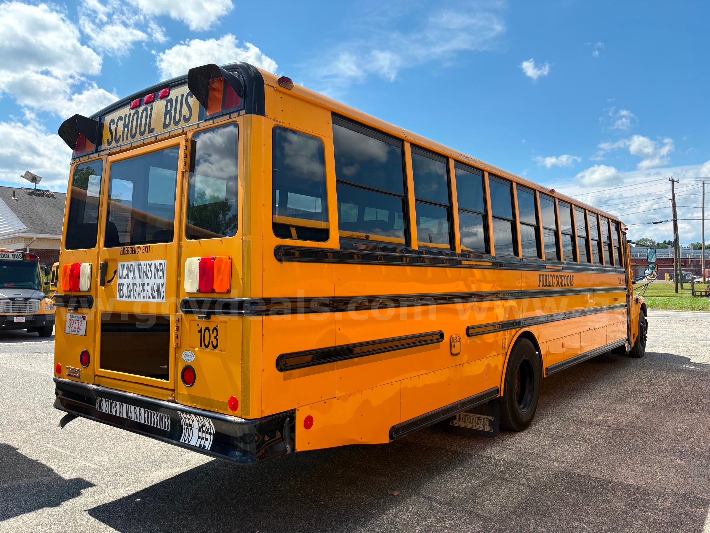 2015 Freightliner B2 Bus Chassis Freightliner B2 Bus Chassis Government Surplus Auction - Photo #5