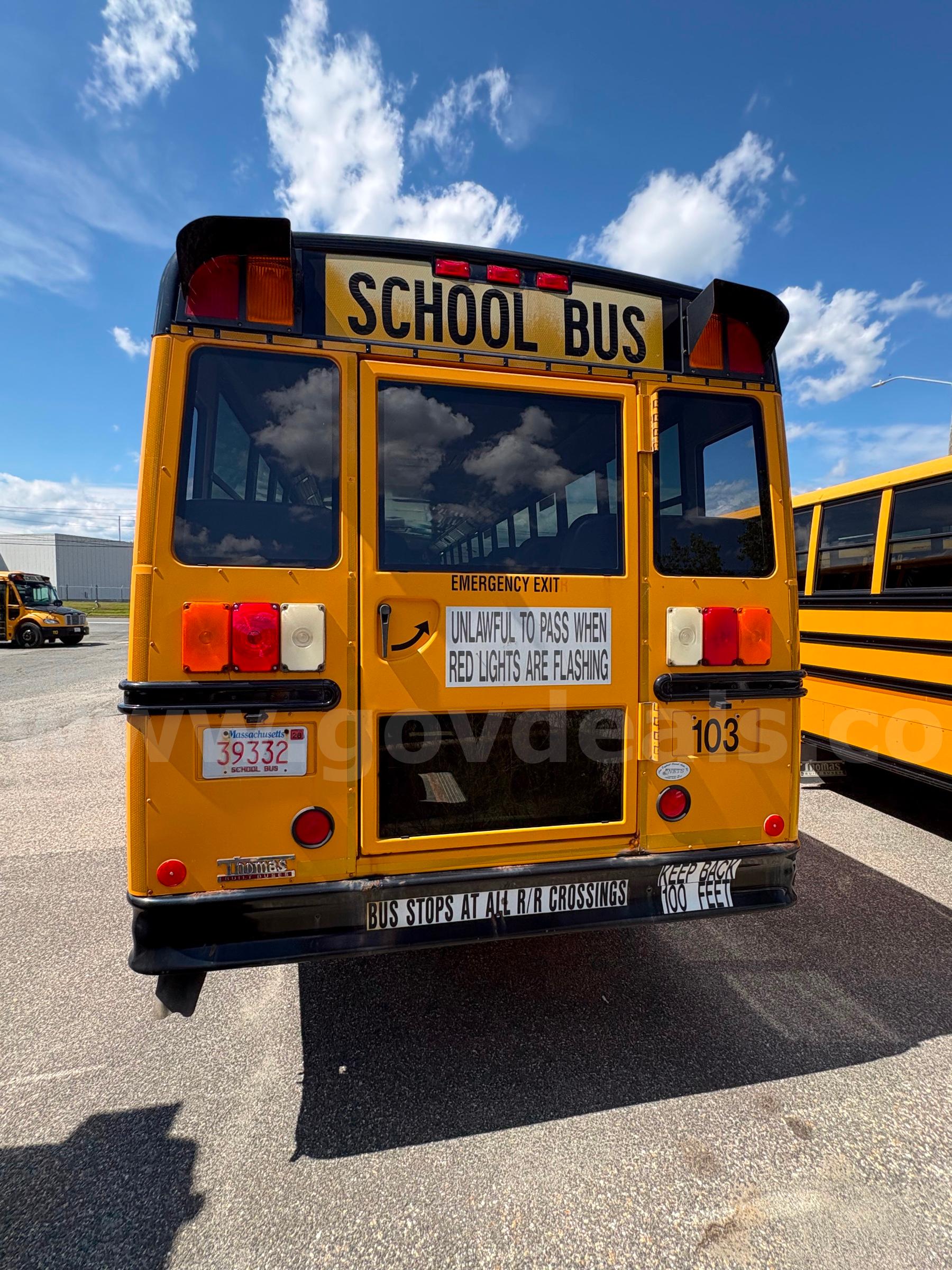 2015 Freightliner B2 Bus Chassis Freightliner B2 Bus Chassis Government Surplus Auction - Photo #6