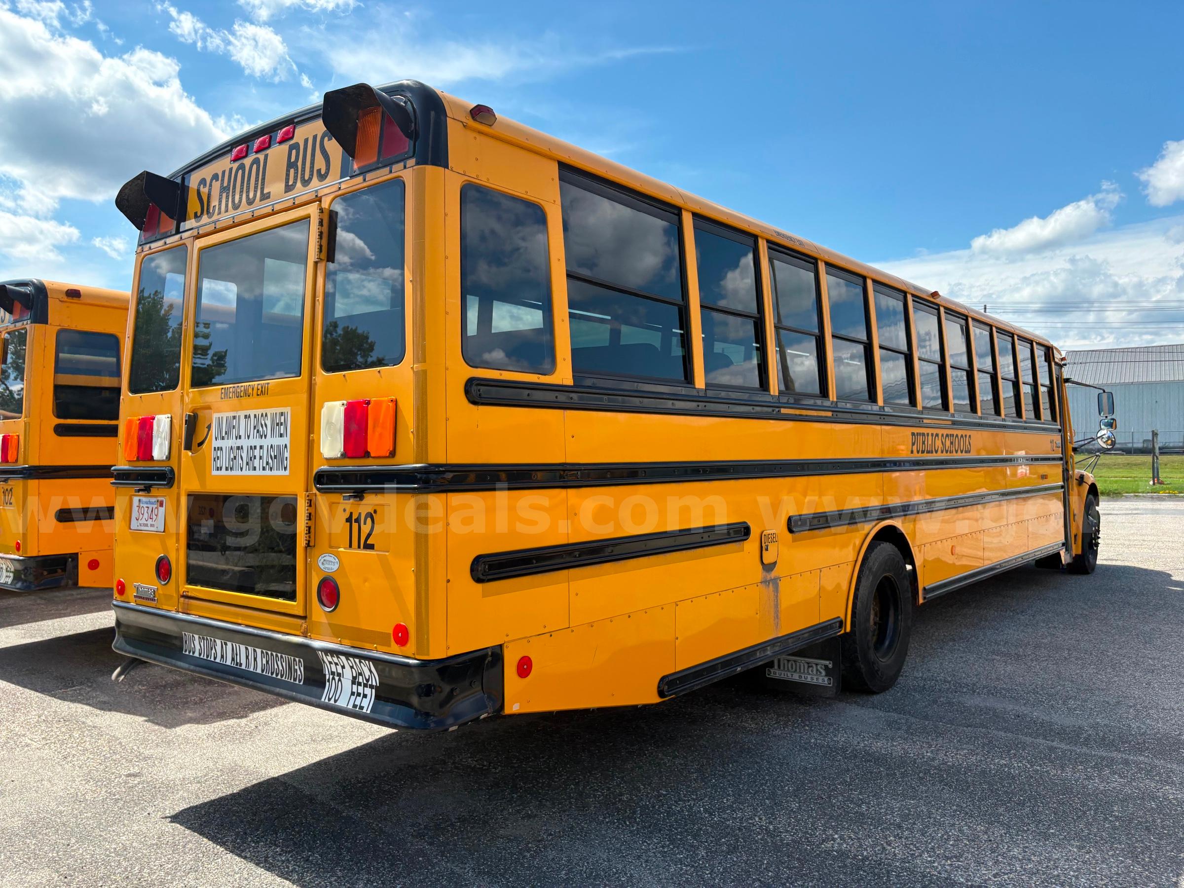 2015 Freightliner B2 Bus Chassis Freightliner B2 Bus Chassis Government Surplus Auction - Photo #3