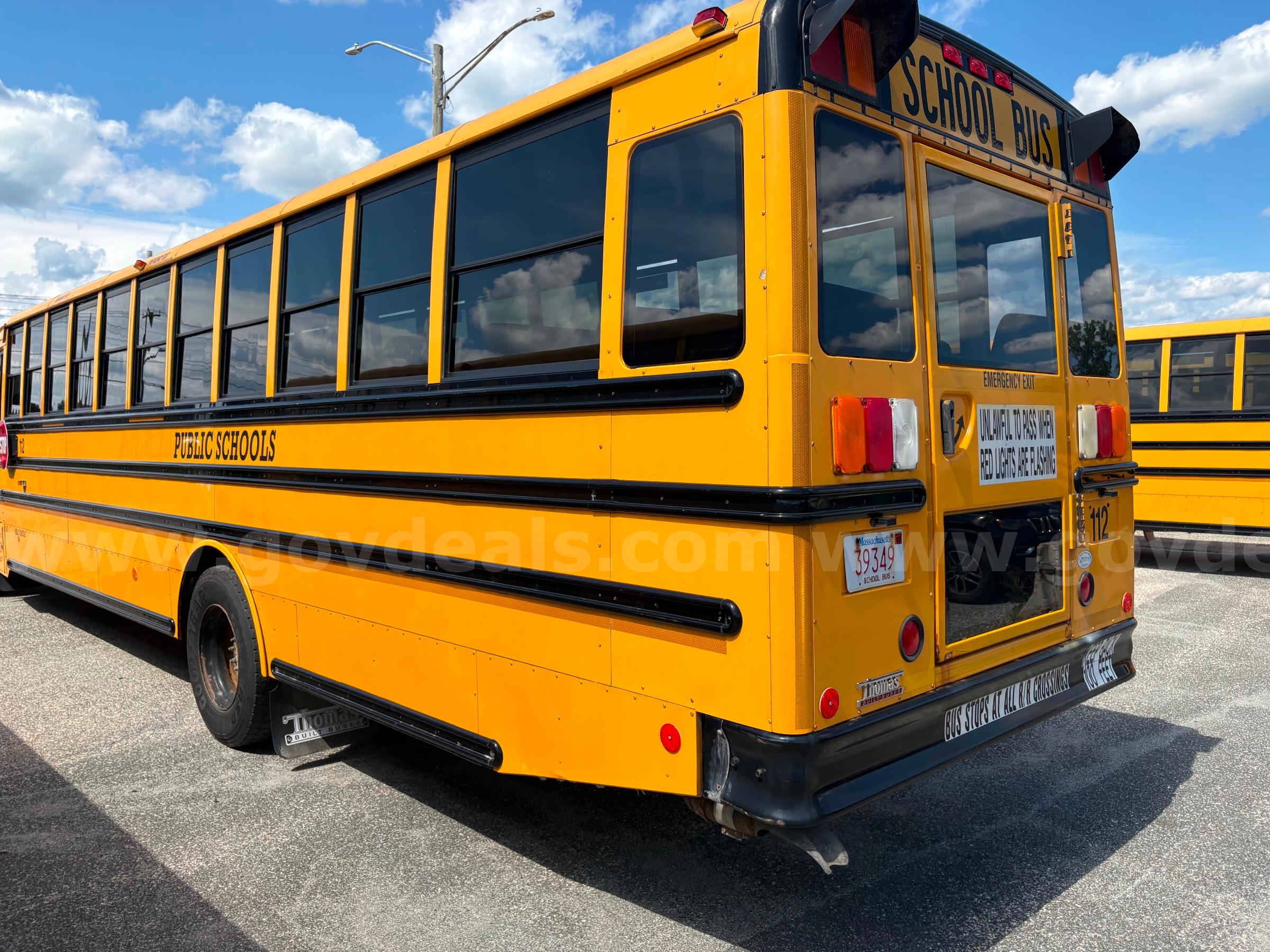 2015 Freightliner B2 Bus Chassis Freightliner B2 Bus Chassis Government Surplus Auction - Photo #4