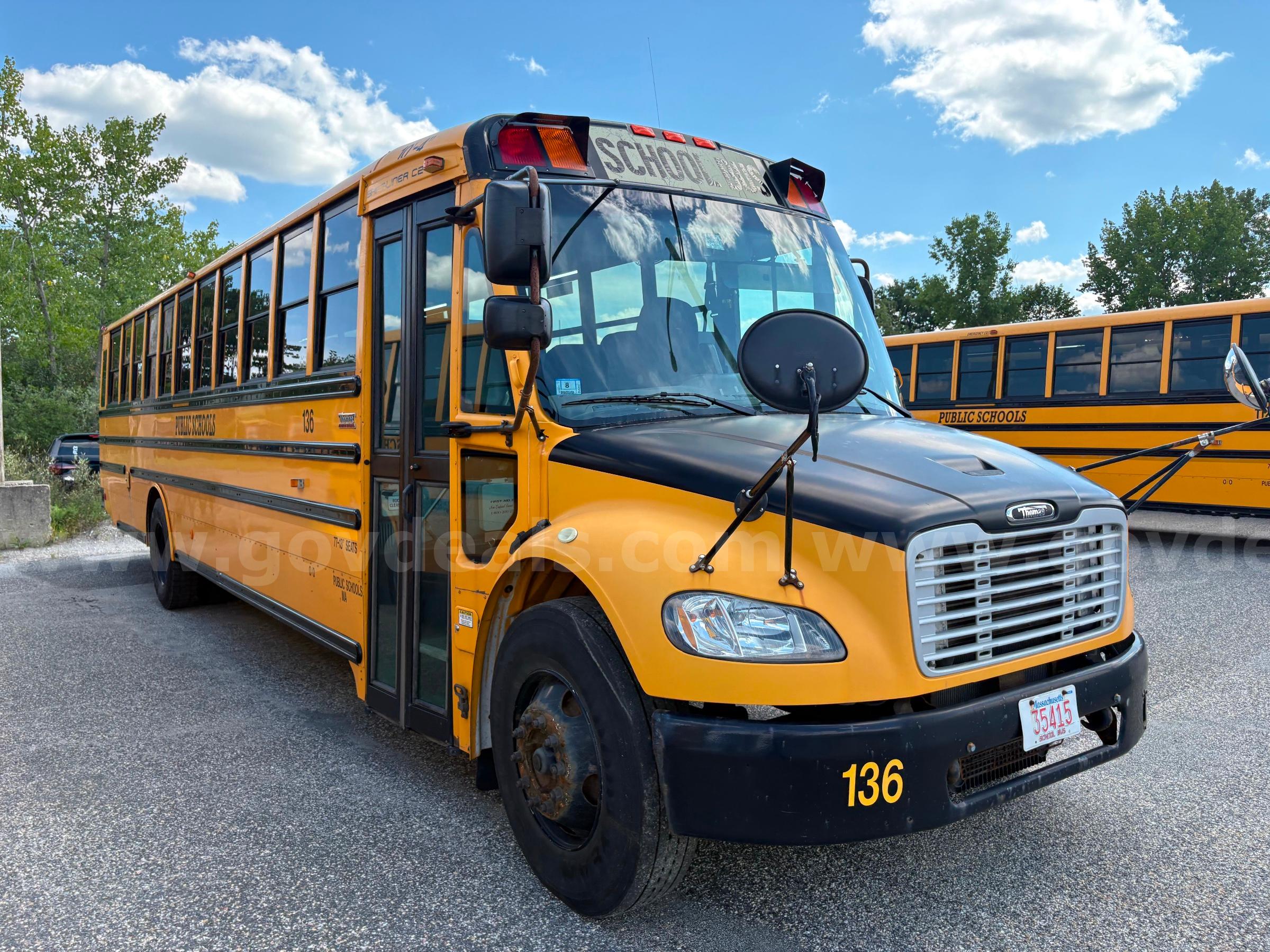 2015 Freightliner B2 Bus Chassis Freightliner B2 Bus Chassis Government Surplus Auction - Photo #3