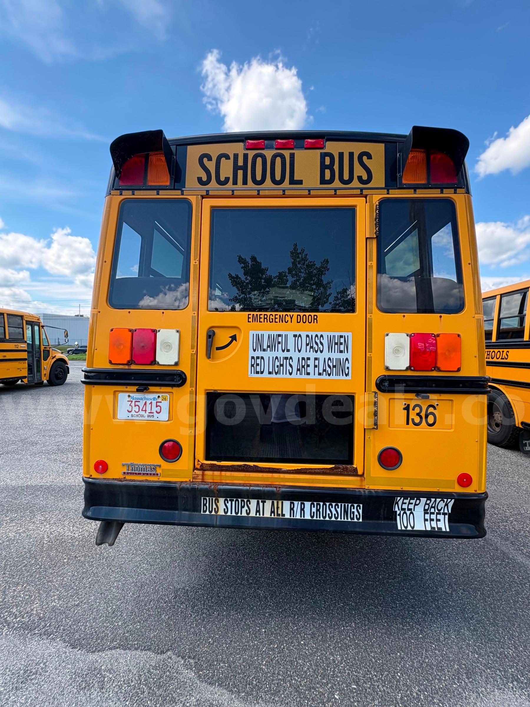 2015 Freightliner B2 Bus Chassis Freightliner B2 Bus Chassis Government Surplus Auction - Photo #5