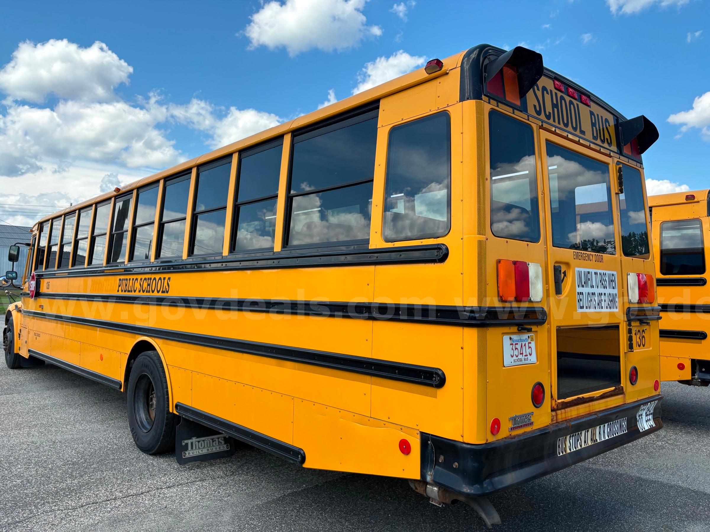 2015 Freightliner B2 Bus Chassis Freightliner B2 Bus Chassis Government Surplus Auction - Photo #6
