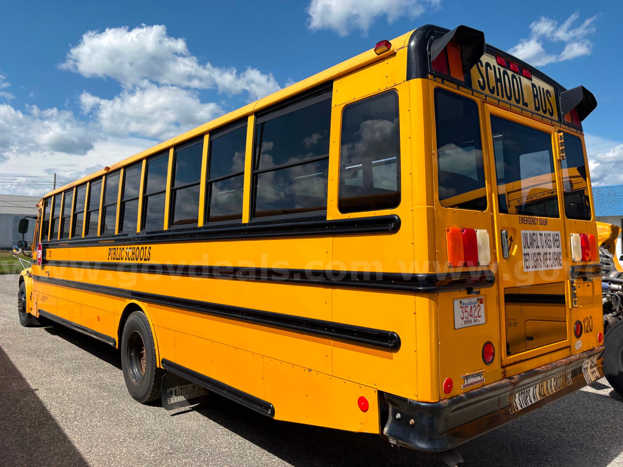 2015 Freightliner B2 Bus Chassis Freightliner B2 Bus Chassis Government Surplus Auction - Photo #6